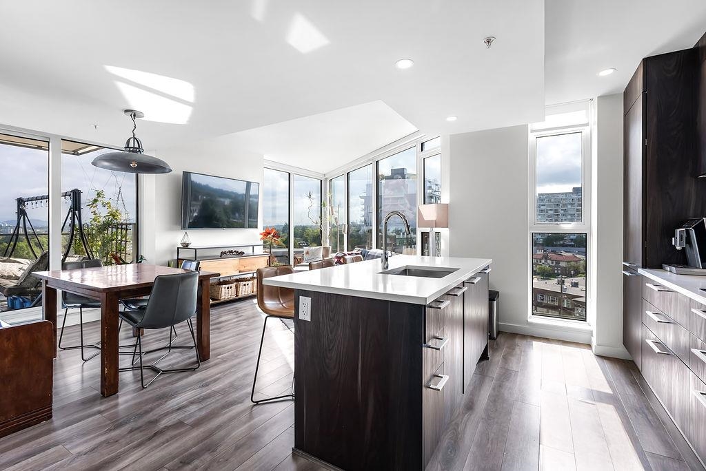 285 285 E 10th Avenue #905, Vancouver, BC V5Y 0H6