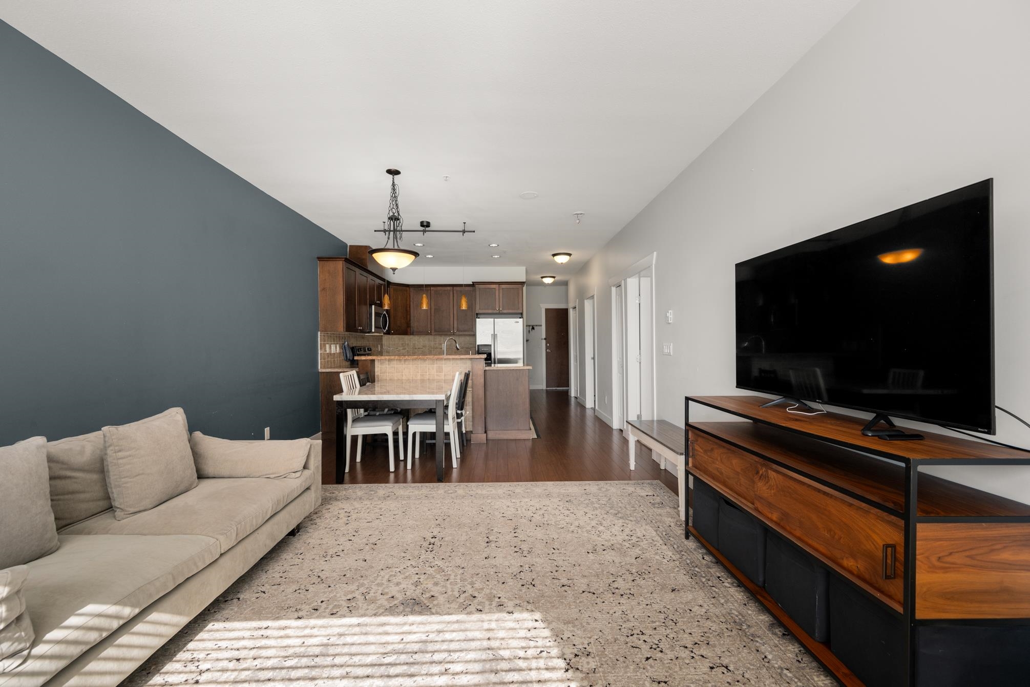 14333 104 Avenue #303, Surrey, BC V3T 0E1