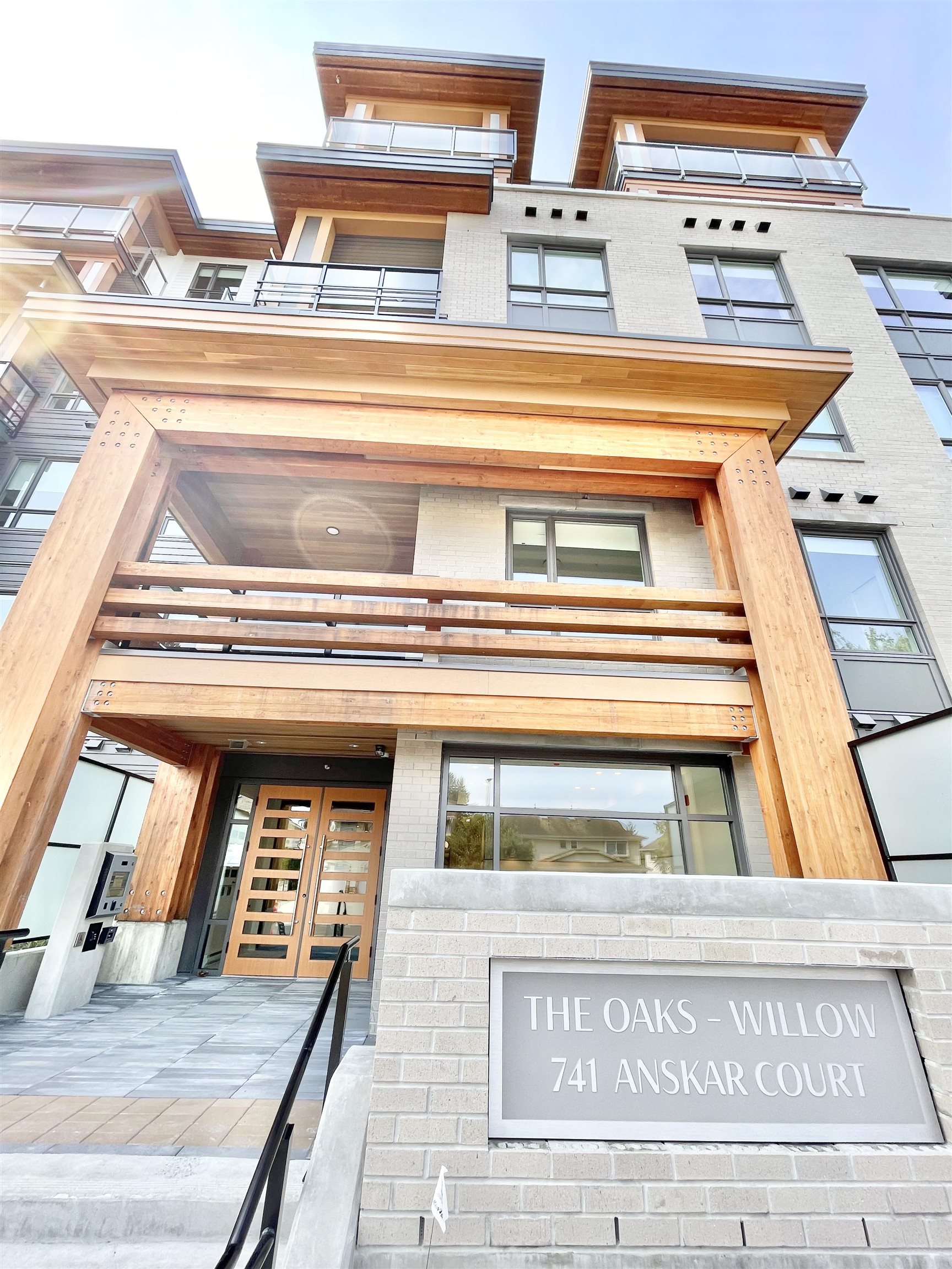 741 Anskar Court #601, Coquitlam, BC V3J 0N3