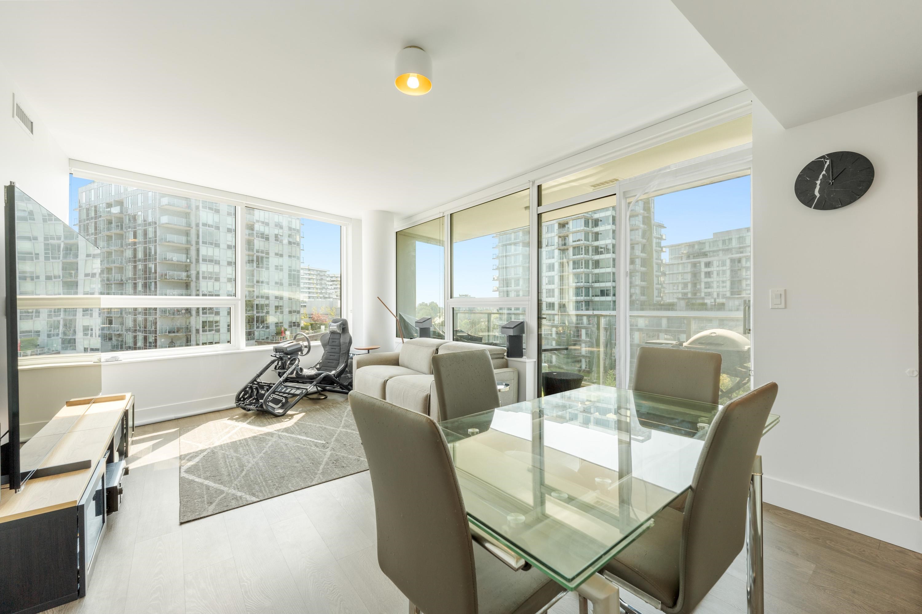 5508 Hollybridge Way #703, Richmond, BC V7C 0C7