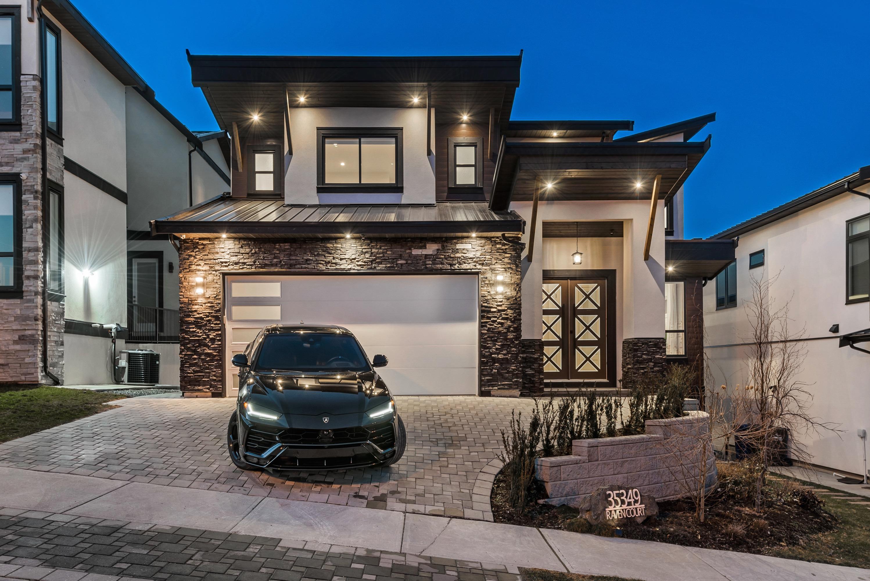 35349 Raven Court, Abbotsford, BC V3G 0G8