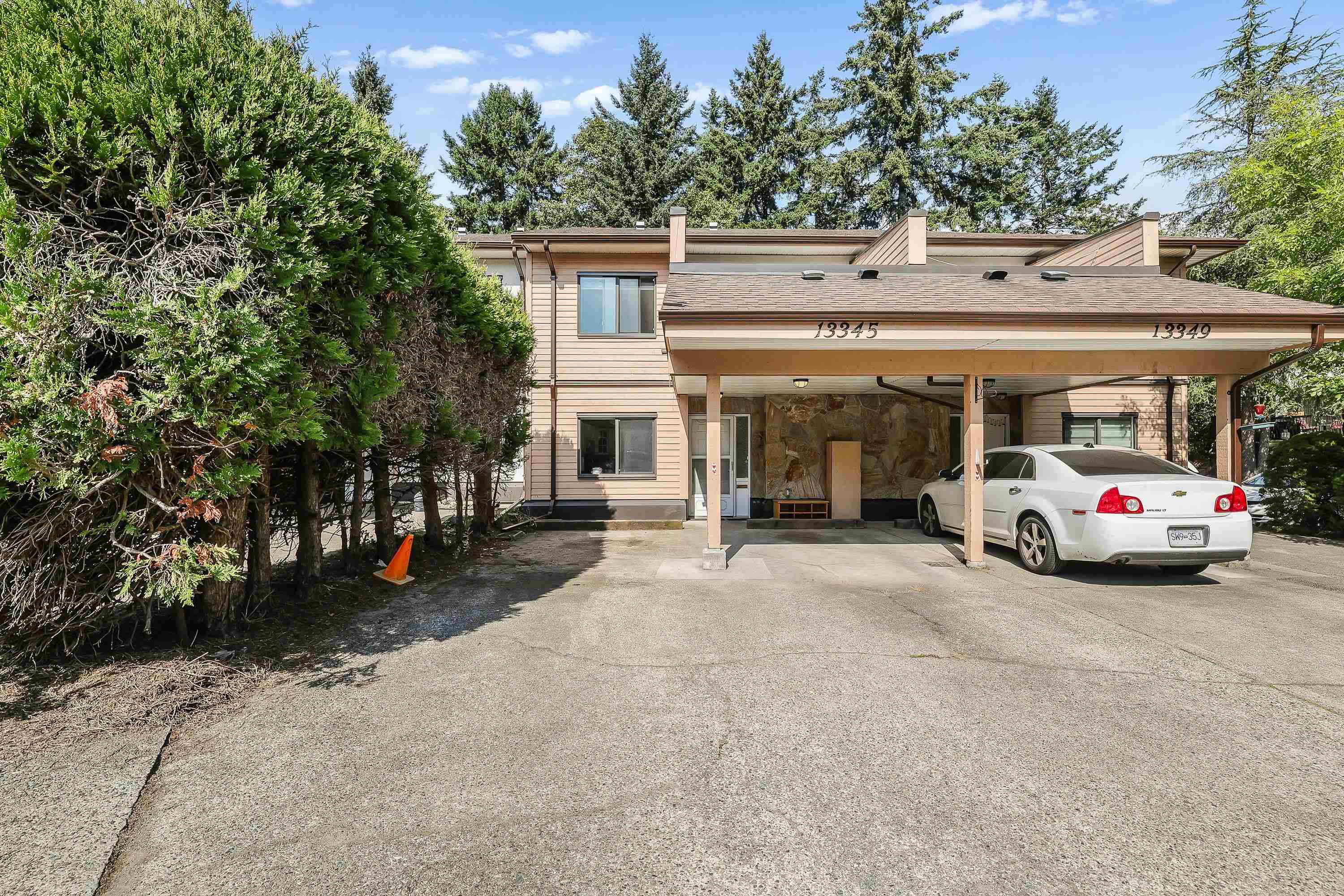 70b Avenue, Surrey, BC V3W 7Z3