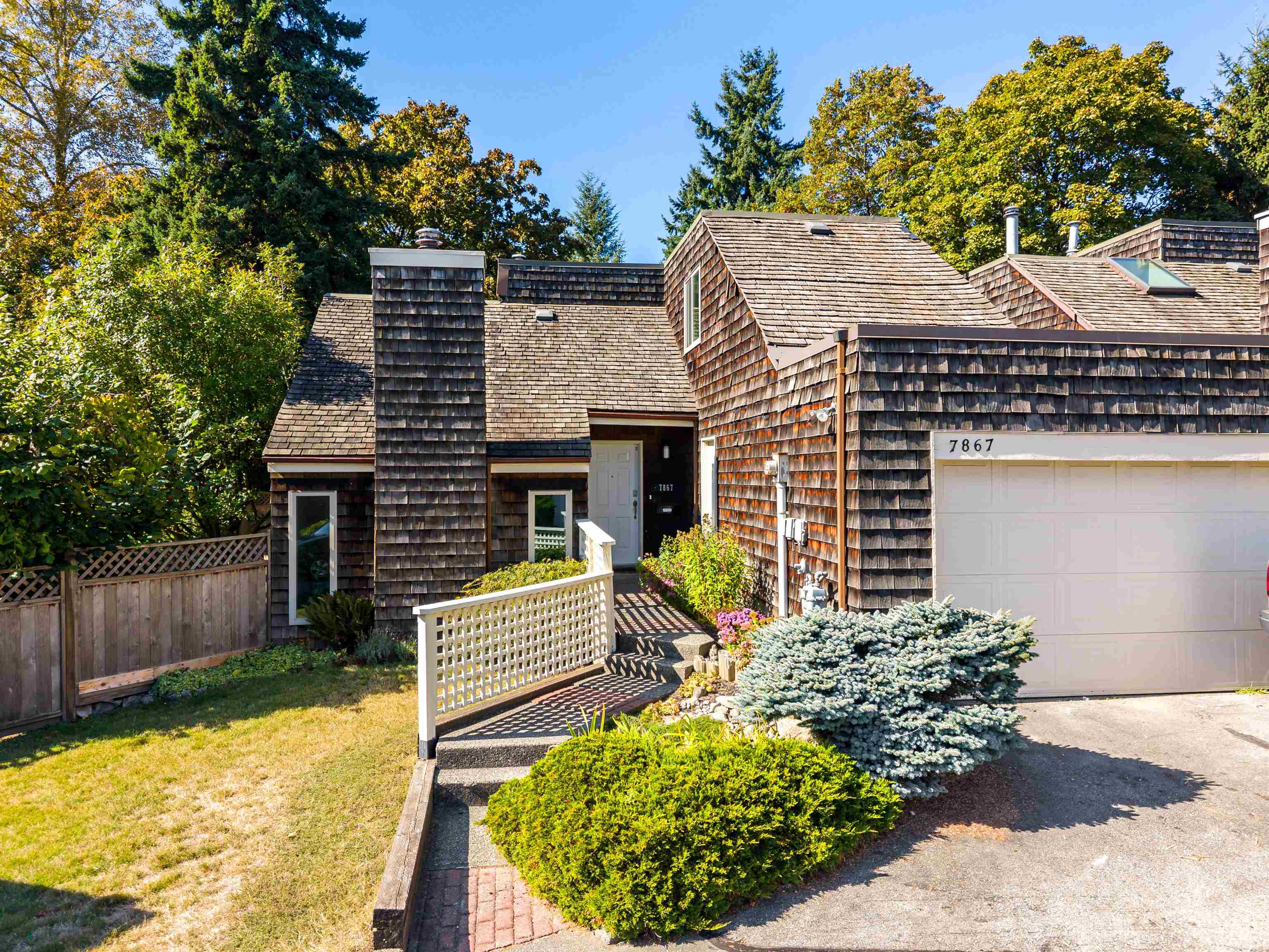 7867 Marchwood Place, Vancouver, BC V5S 4A6