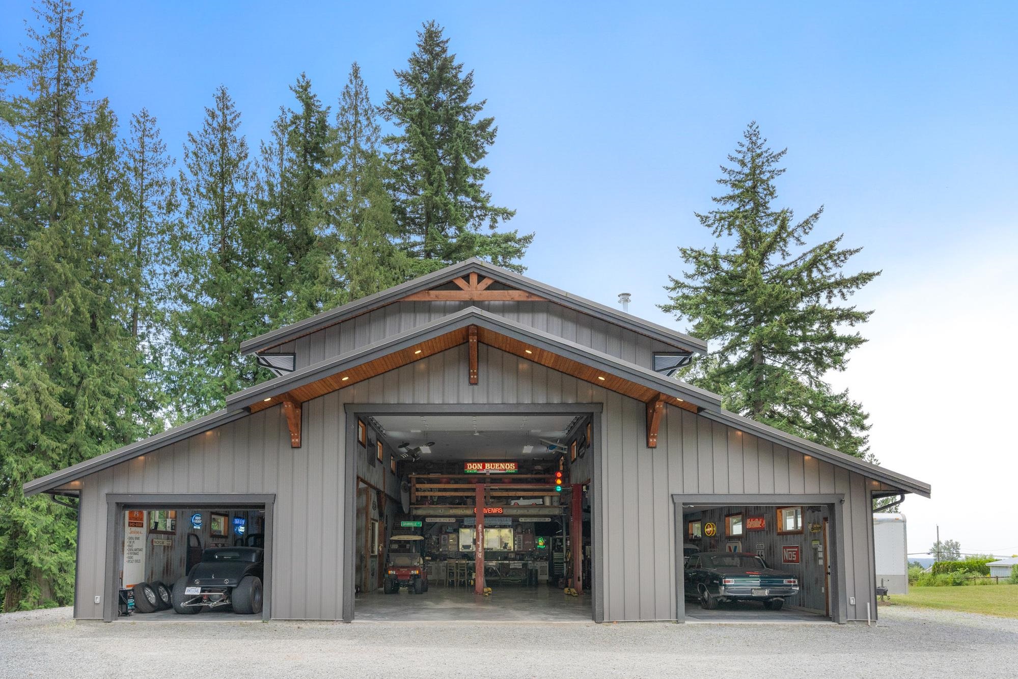 284 Street, Maple Ridge, BC V2W 1L7