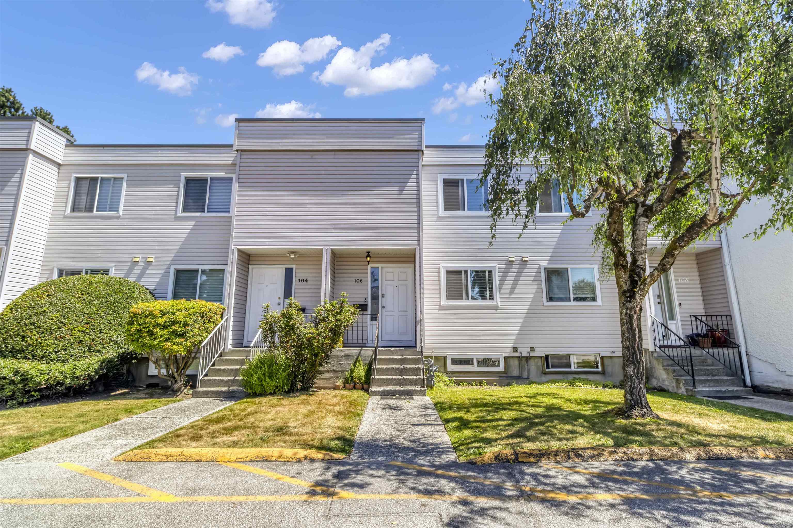 11901 89a Avenue #106, Delta, BC V4C 3G8
