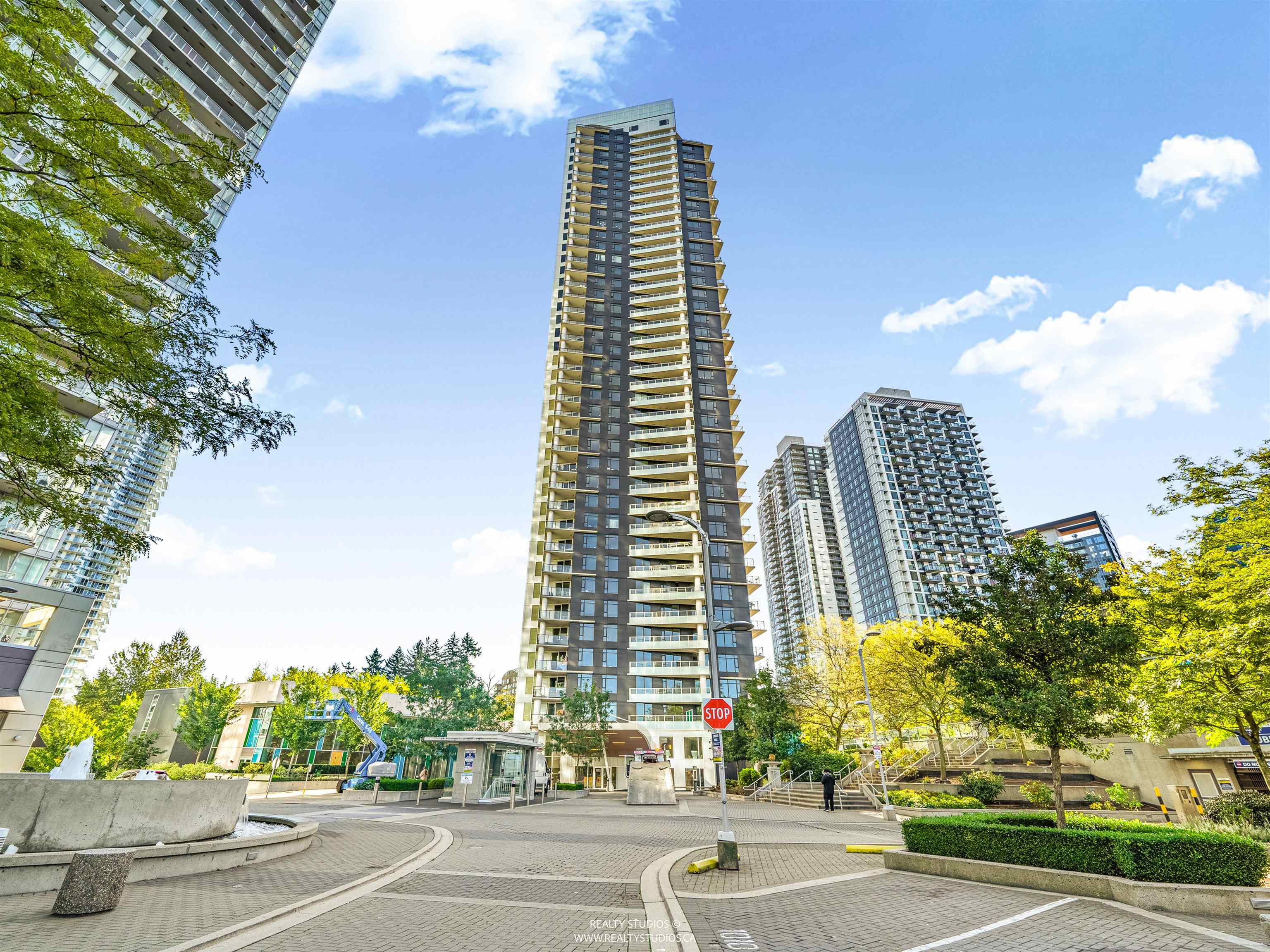 9887 Whalley Boulevard #2201, Surrey, BC V3T 0P4