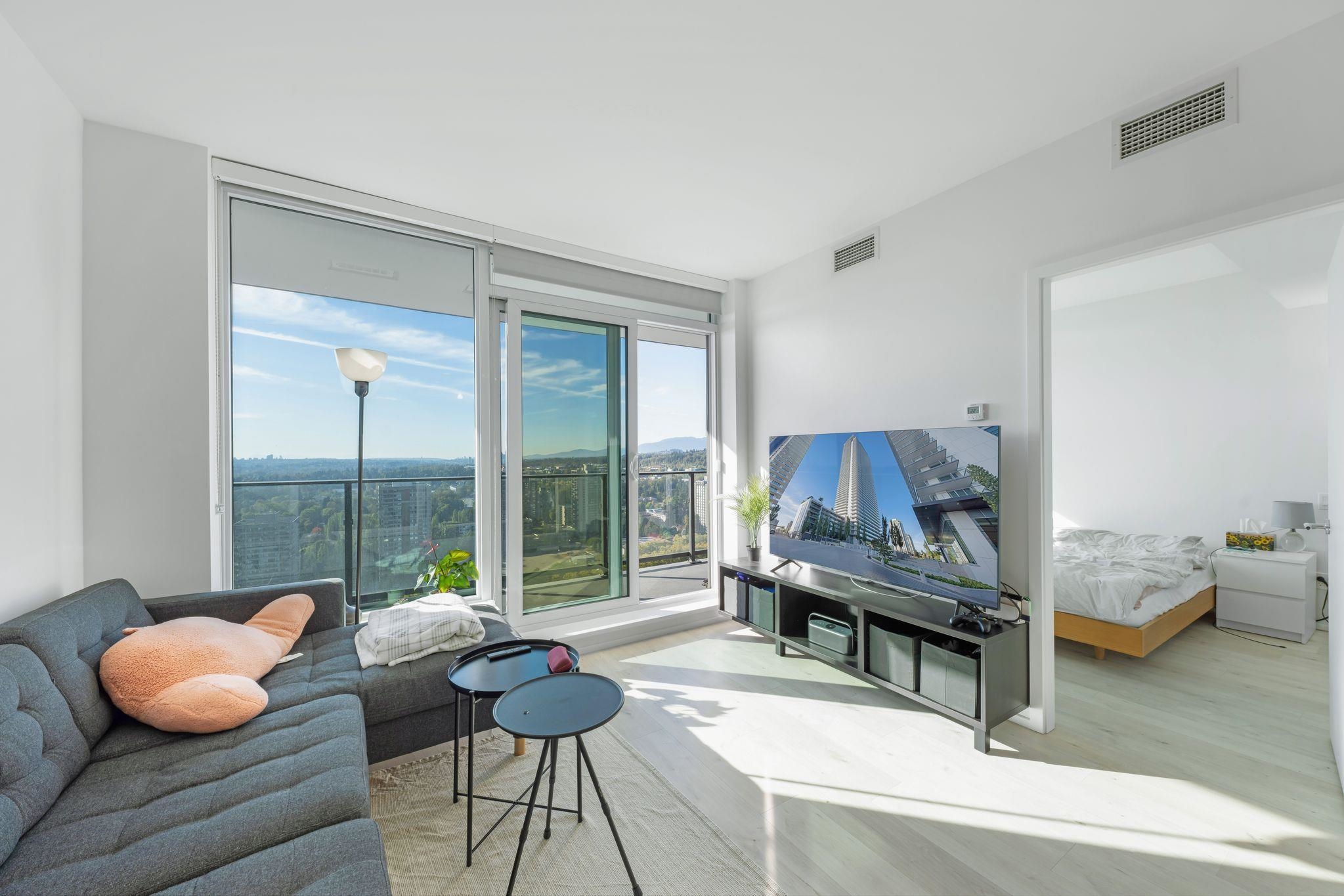 3809 Evergreen Place #2408, Burnaby, BC V3J 0M1
