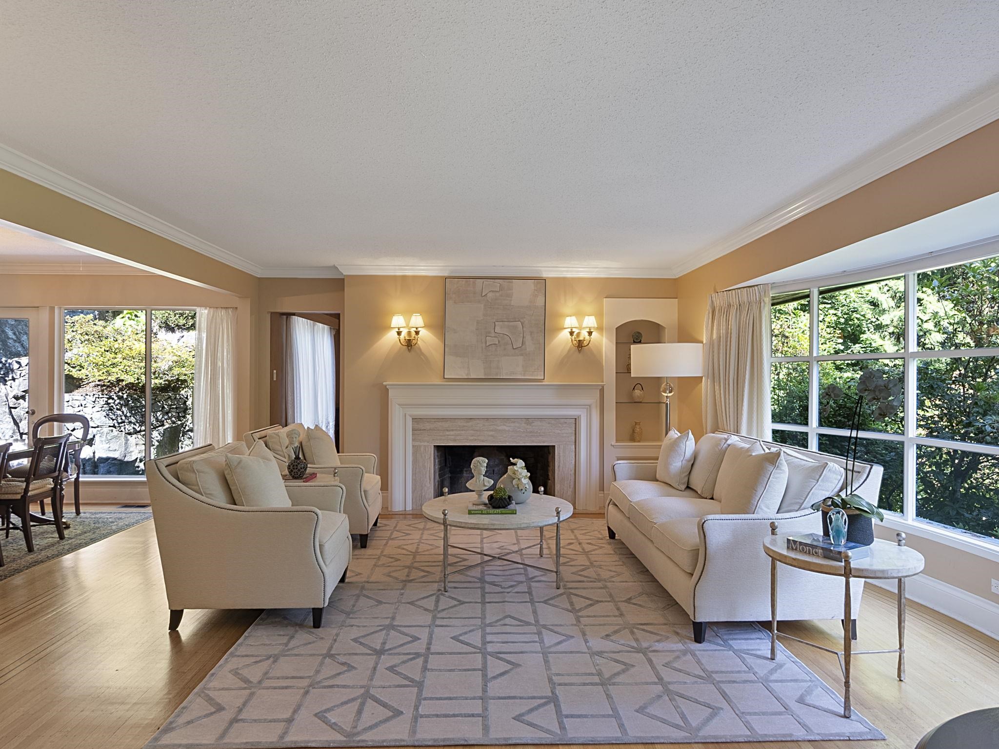 475 Southborough Drive, West Vancouver, BC V7S 1M4