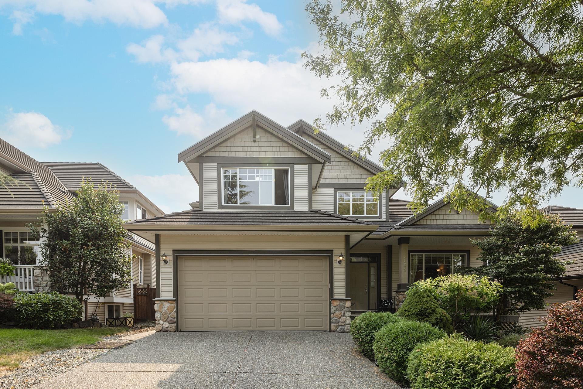 18270 Claytonwood Crescent, Surrey, BC V3S 0M3