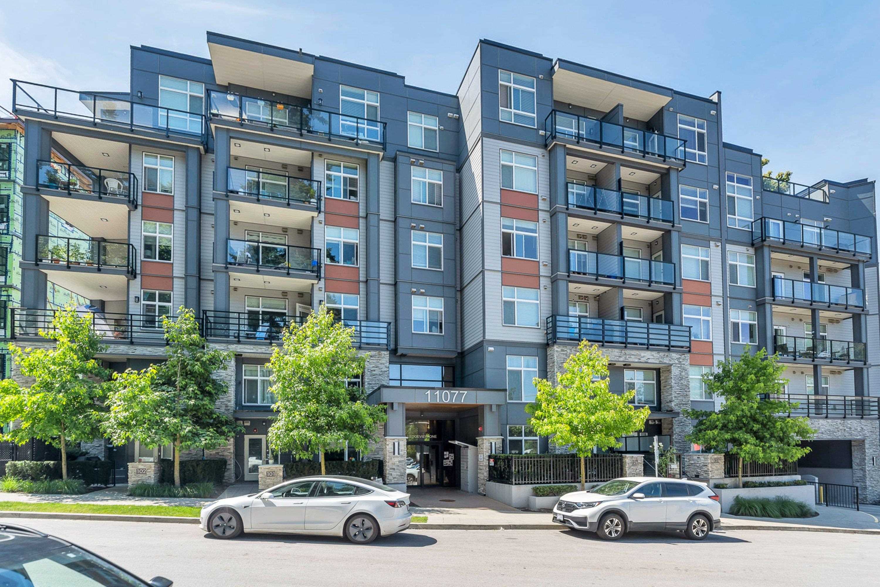 11077 Ravine Rd #313, Surrey, BC V3T 0R7