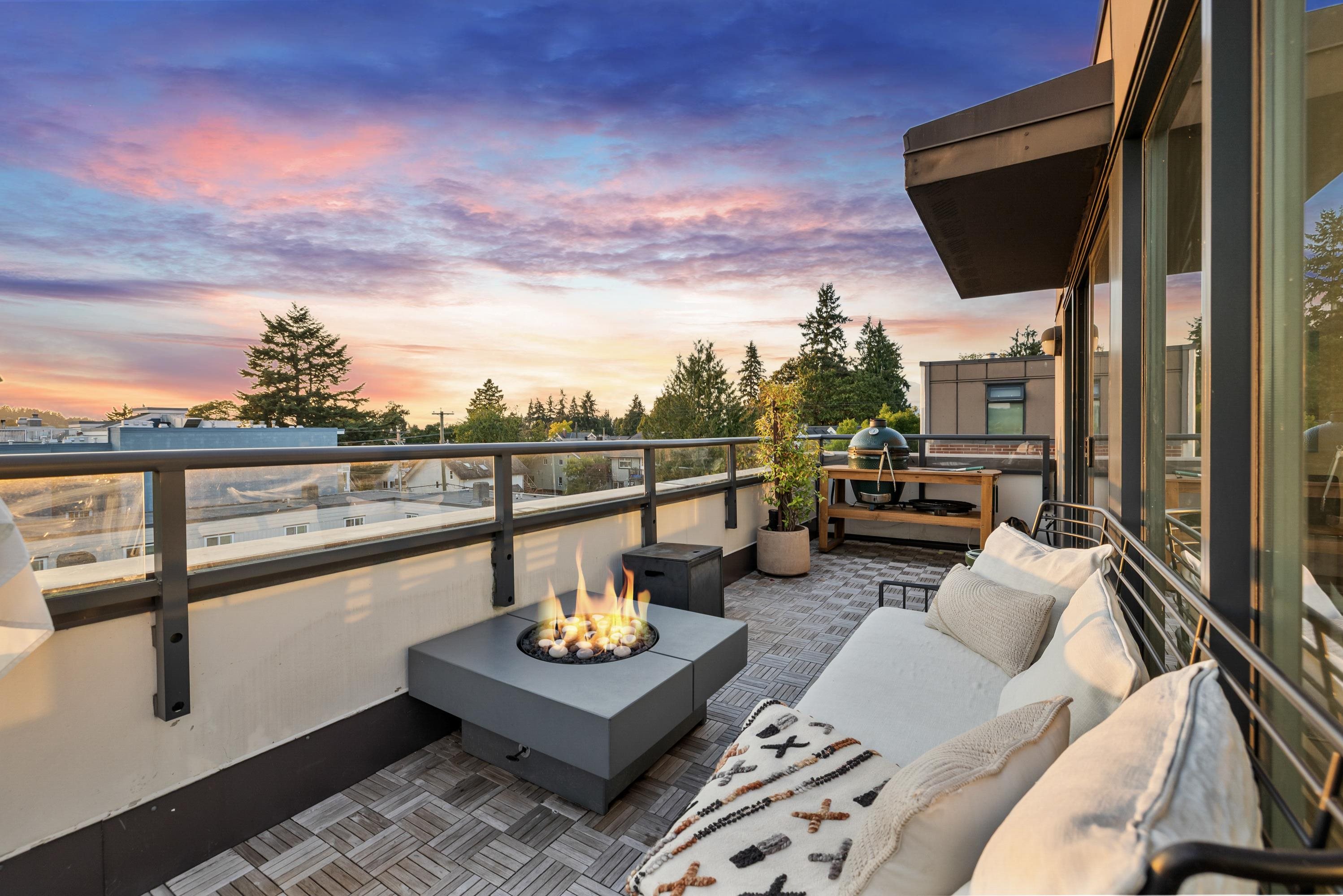 1961 Collingwood Street #211, Vancouver, BC V6R 3K6