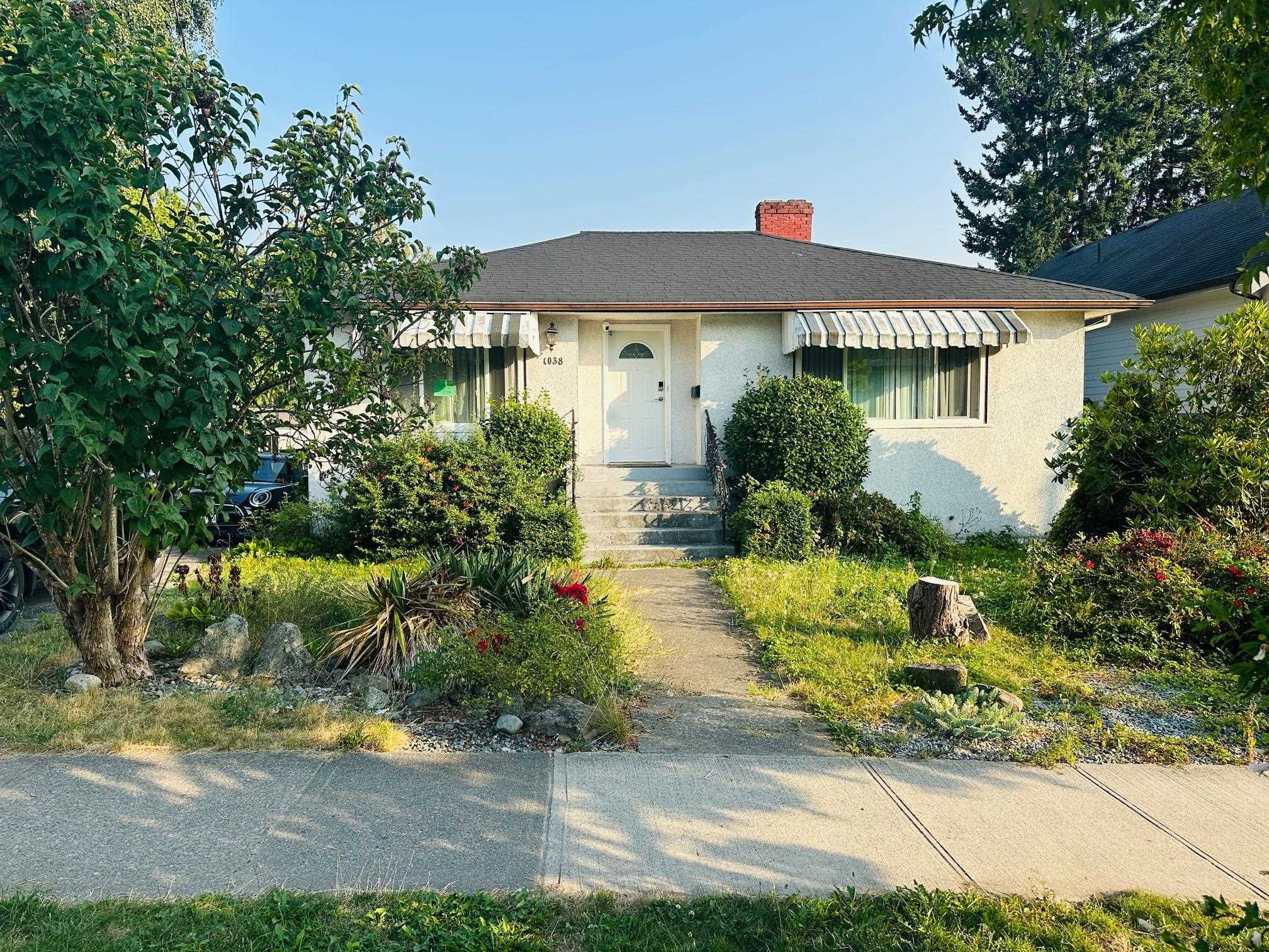1038 7th Avenue, New Westminster, BC V3M 2J5