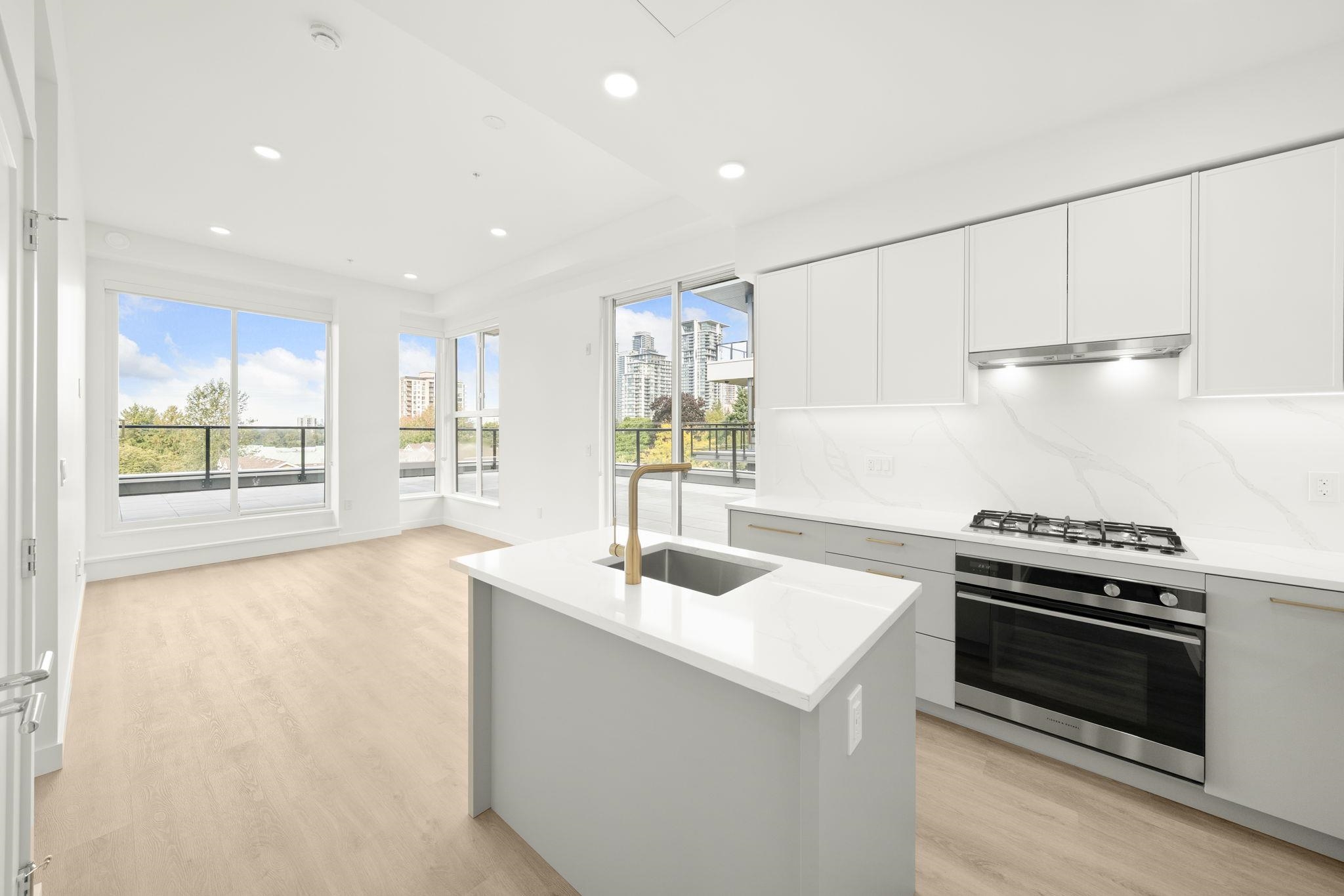 375 Clayton St #508, Coquitlam, BC V3K 0J9