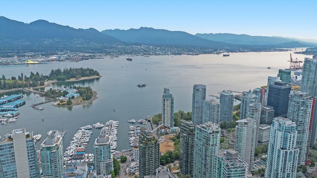 738 Broughton Street #601, Vancouver, BC V6G 3A7