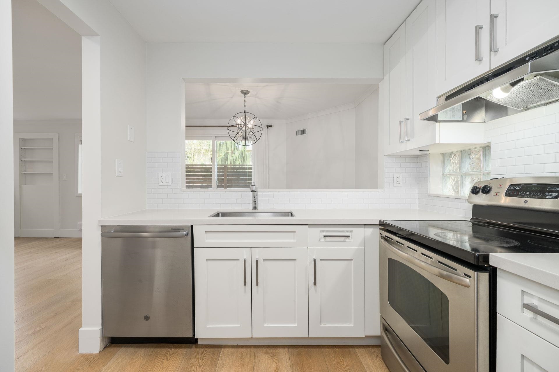 1959 West 2nd Avenue, Vancouver, BC V6J 1J2