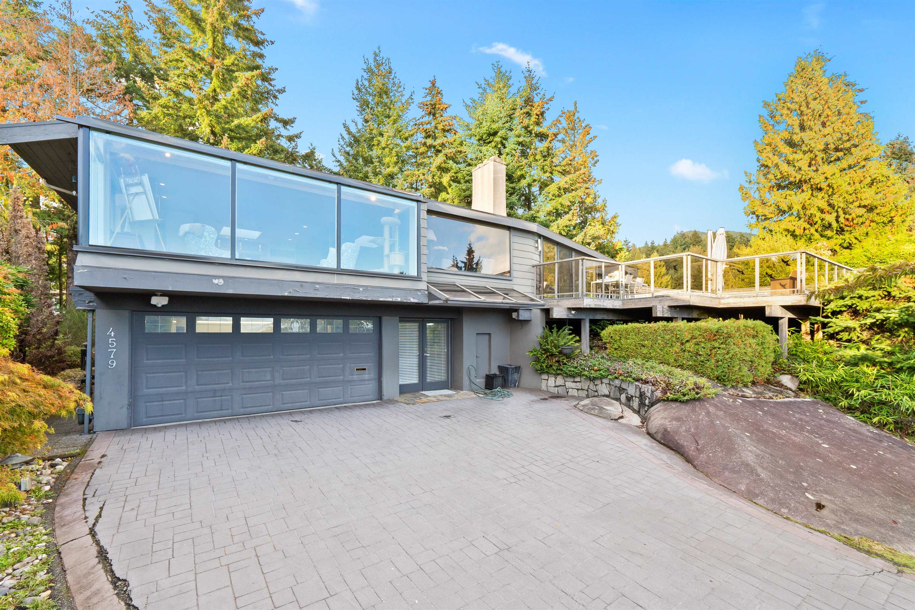 4579 Woodgreen Court, West Vancouver, BC V7S 2V8