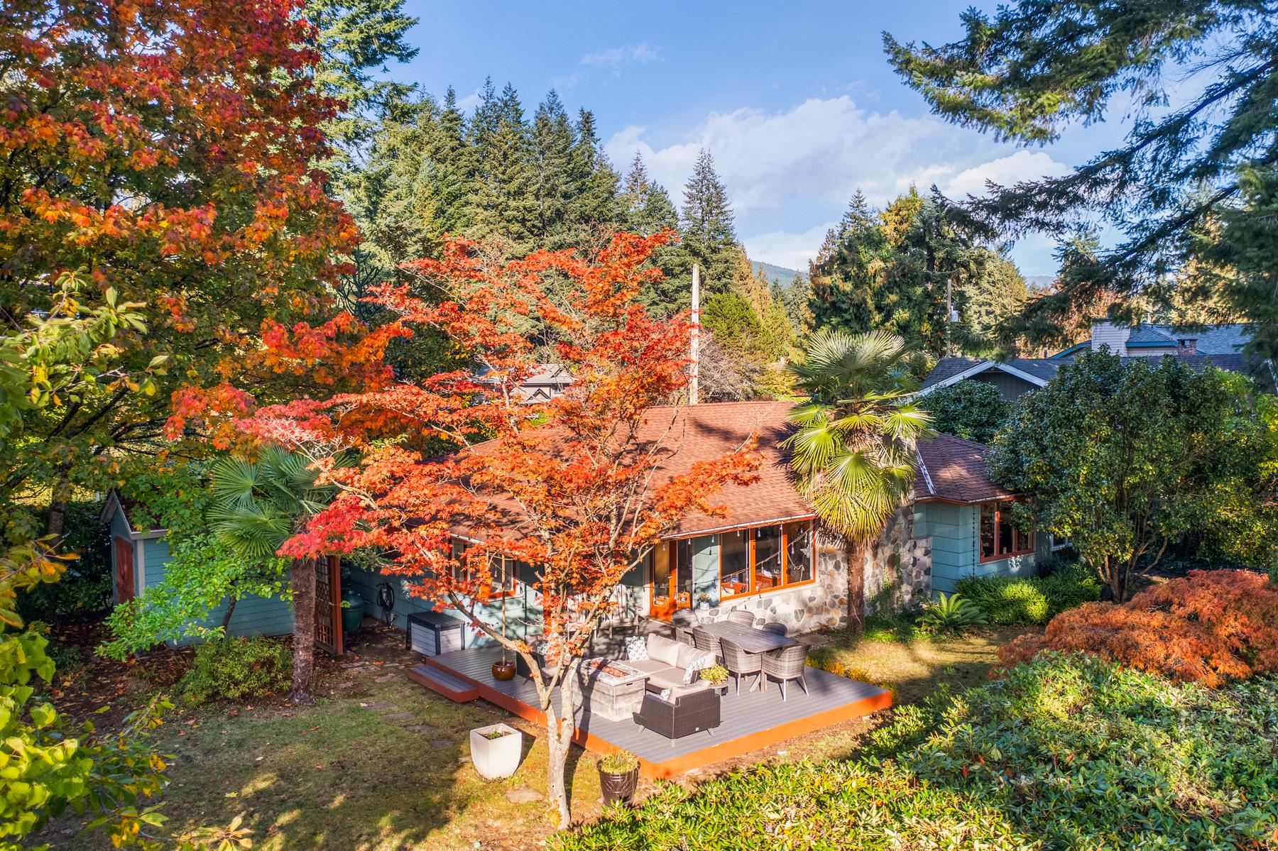 1090 Keith Road West, North Vancouver, BC V7P 1Y5