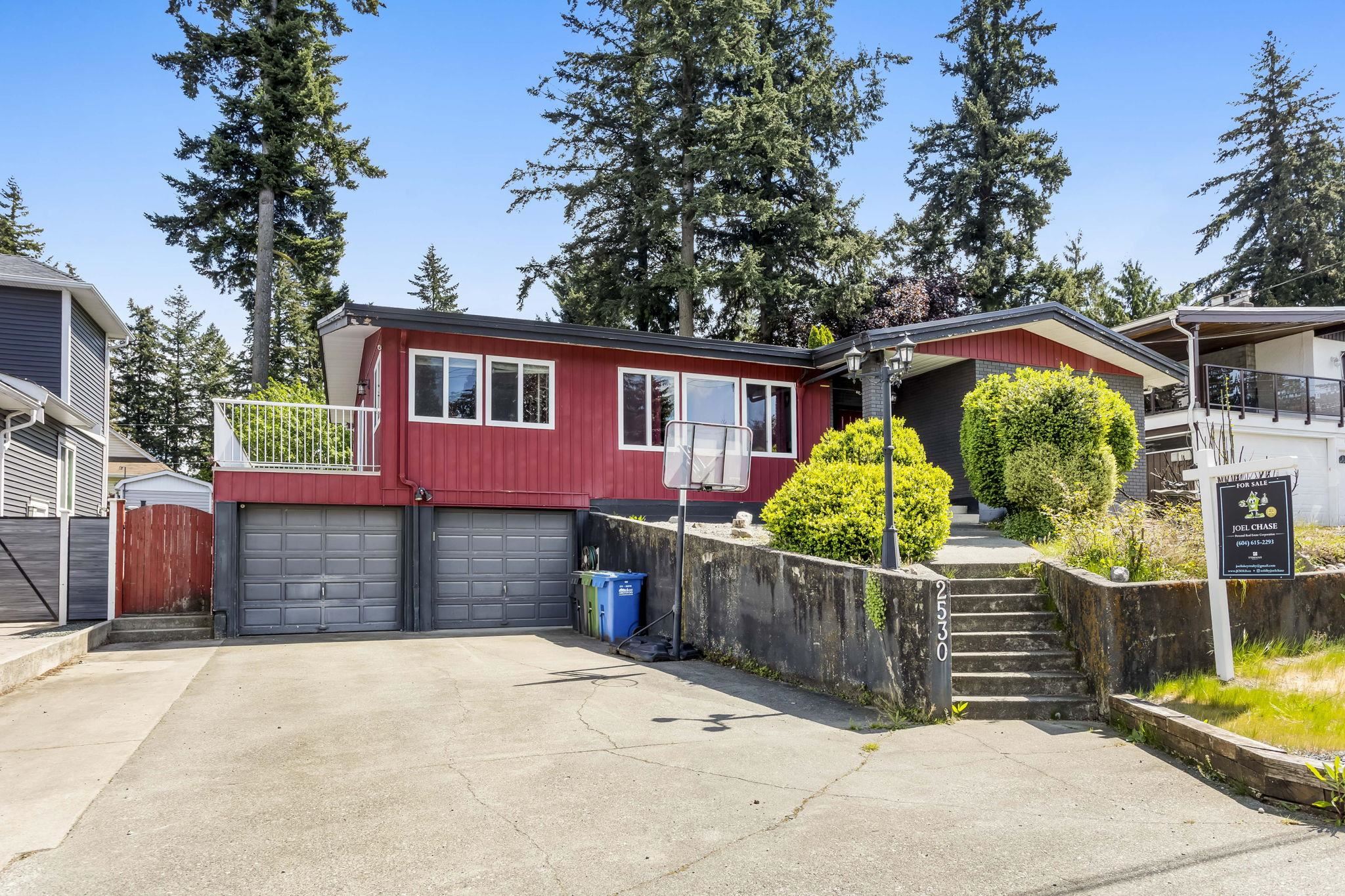 2530 Magnolia Crescent, Abbotsford, BC V2T 3N2