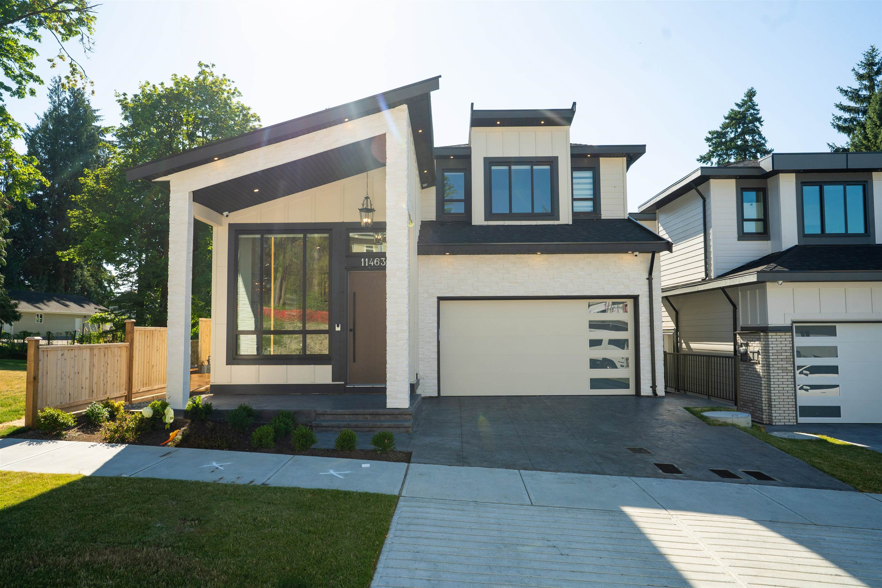 138a Street, Surrey, BC V3R 0J3