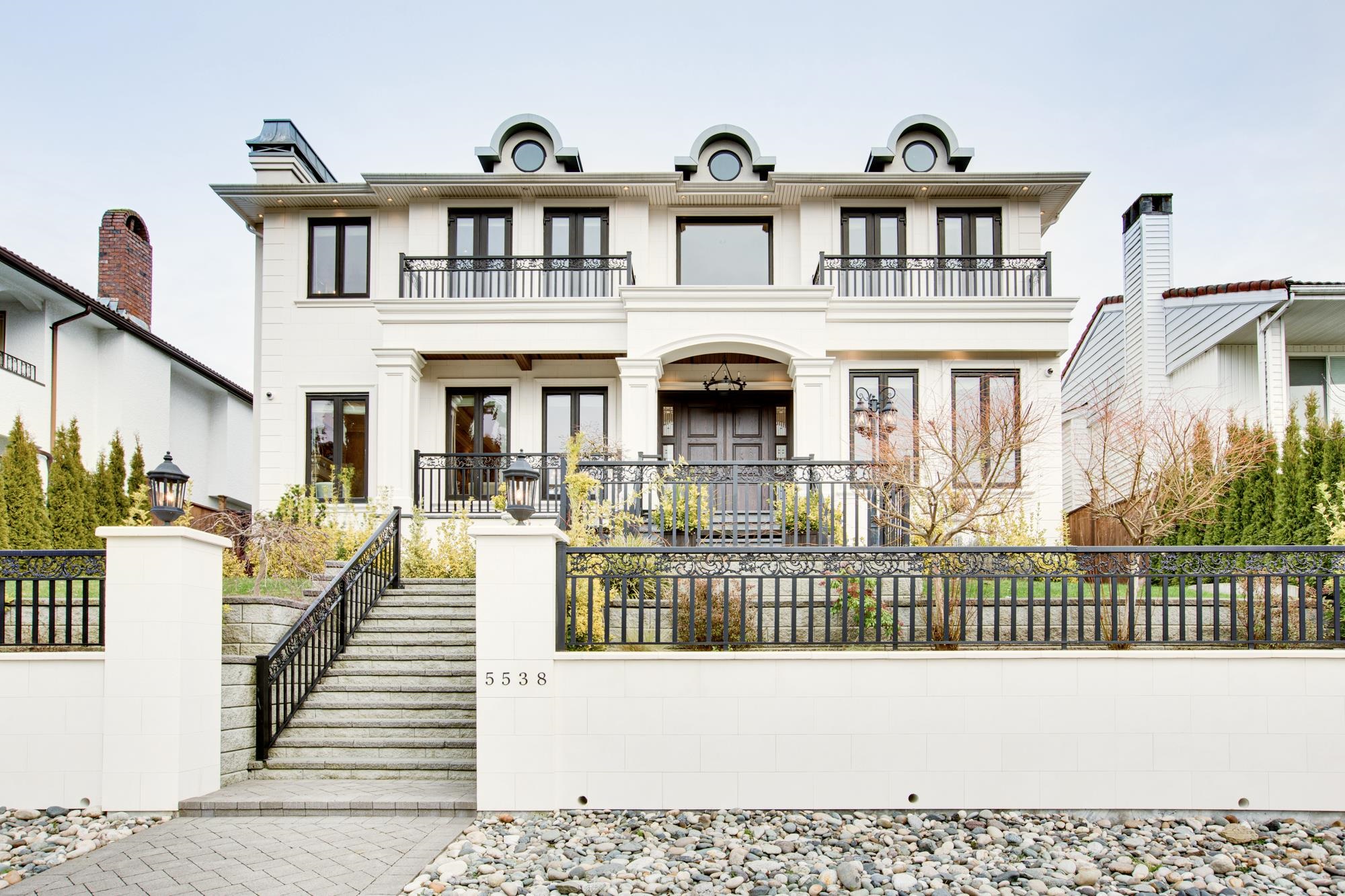 5538 Meadedale Drive, Burnaby, BC V5B 2E8