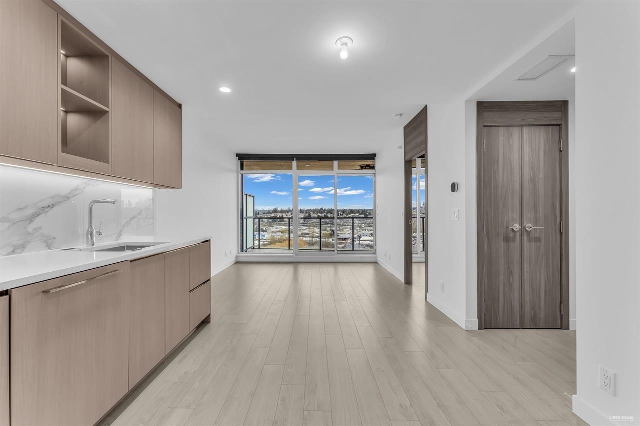 4880 Lougheed Hwy #708, Burnaby, BC V5C 0N1
