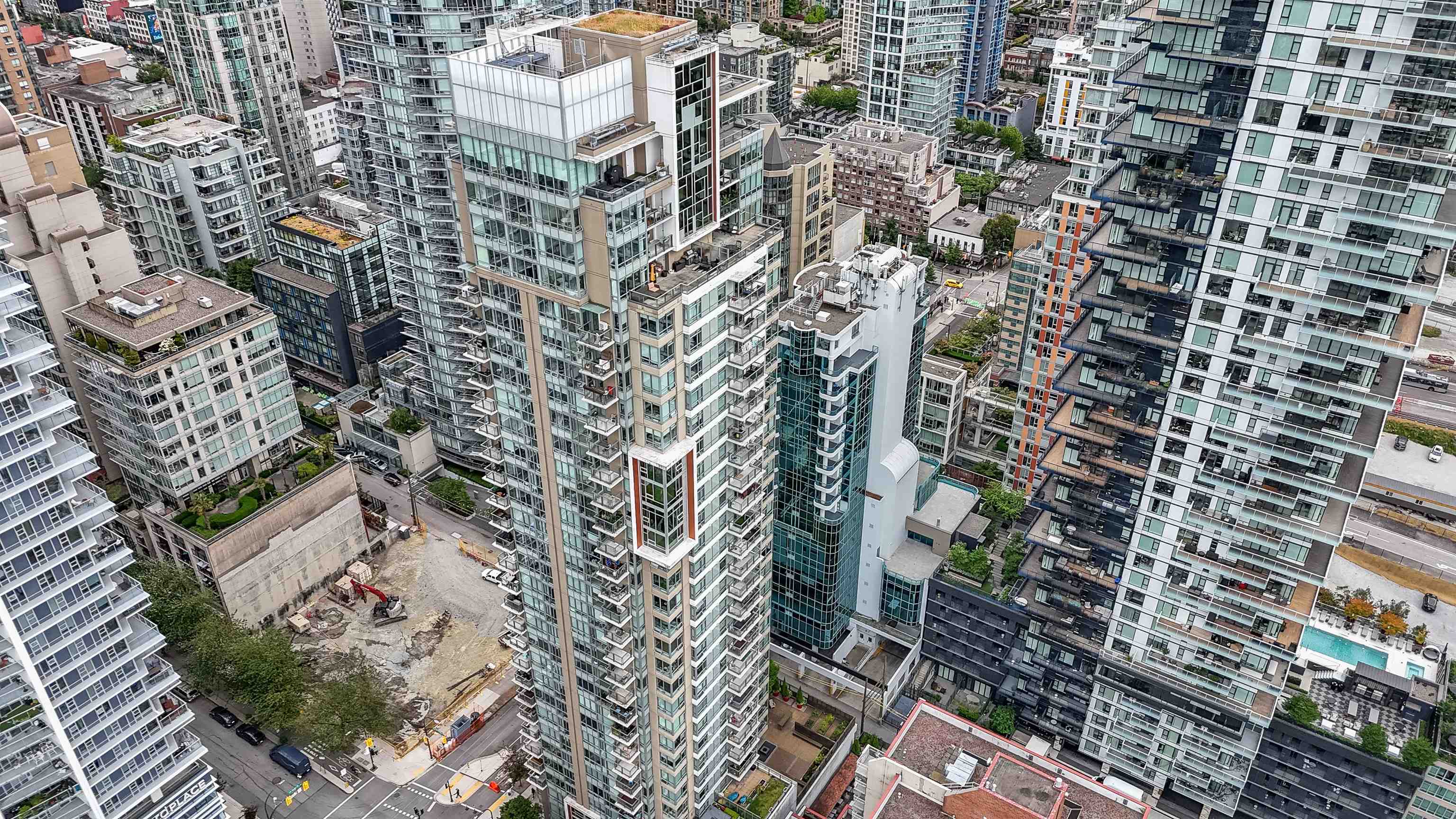 1308 Hornby Street #2207, Vancouver, BC V6Z 0C5