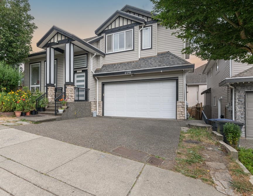 146b Street, Surrey, BC V3S 0Z4