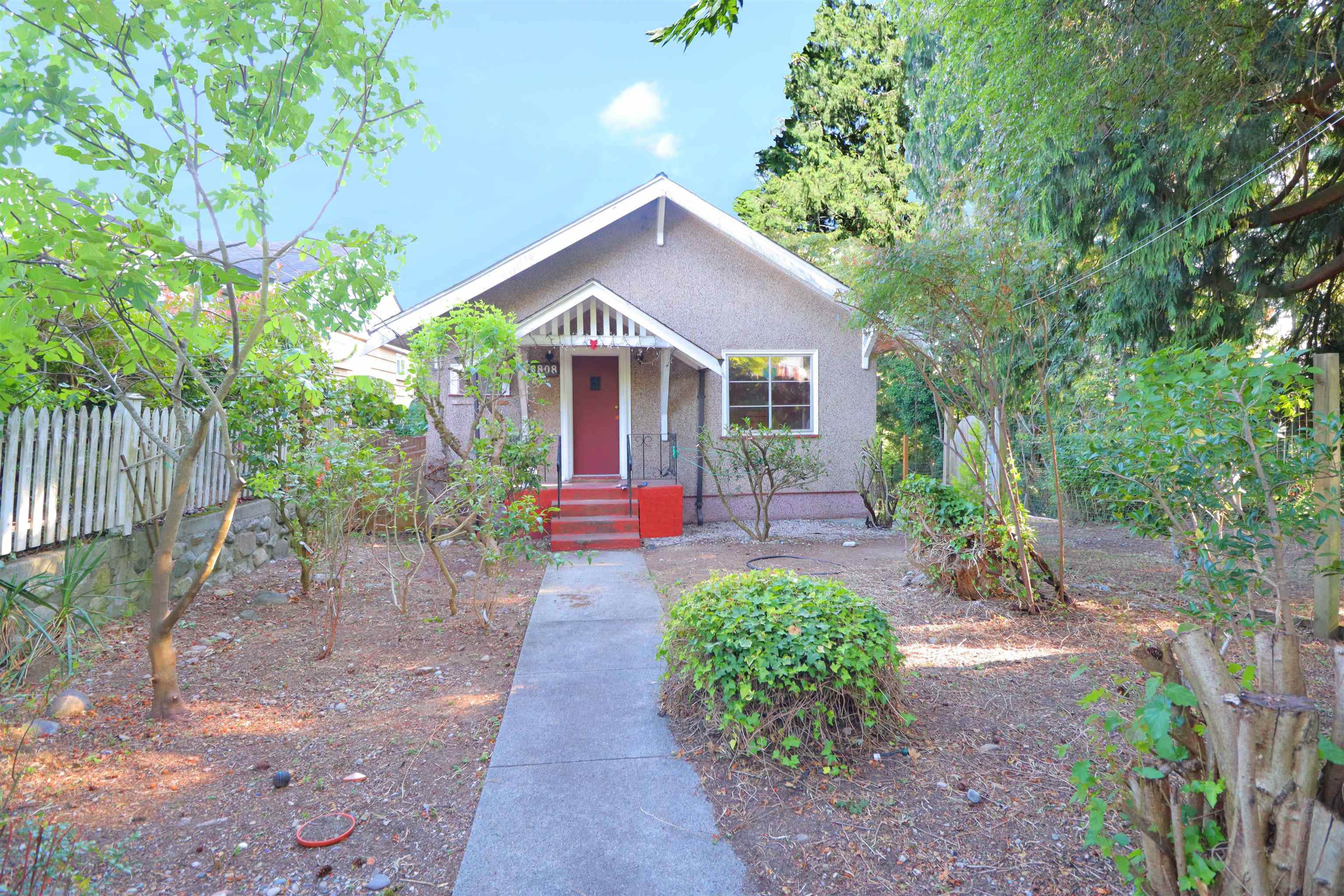 5808 Portland Street, Burnaby, BC V5J 2R8
