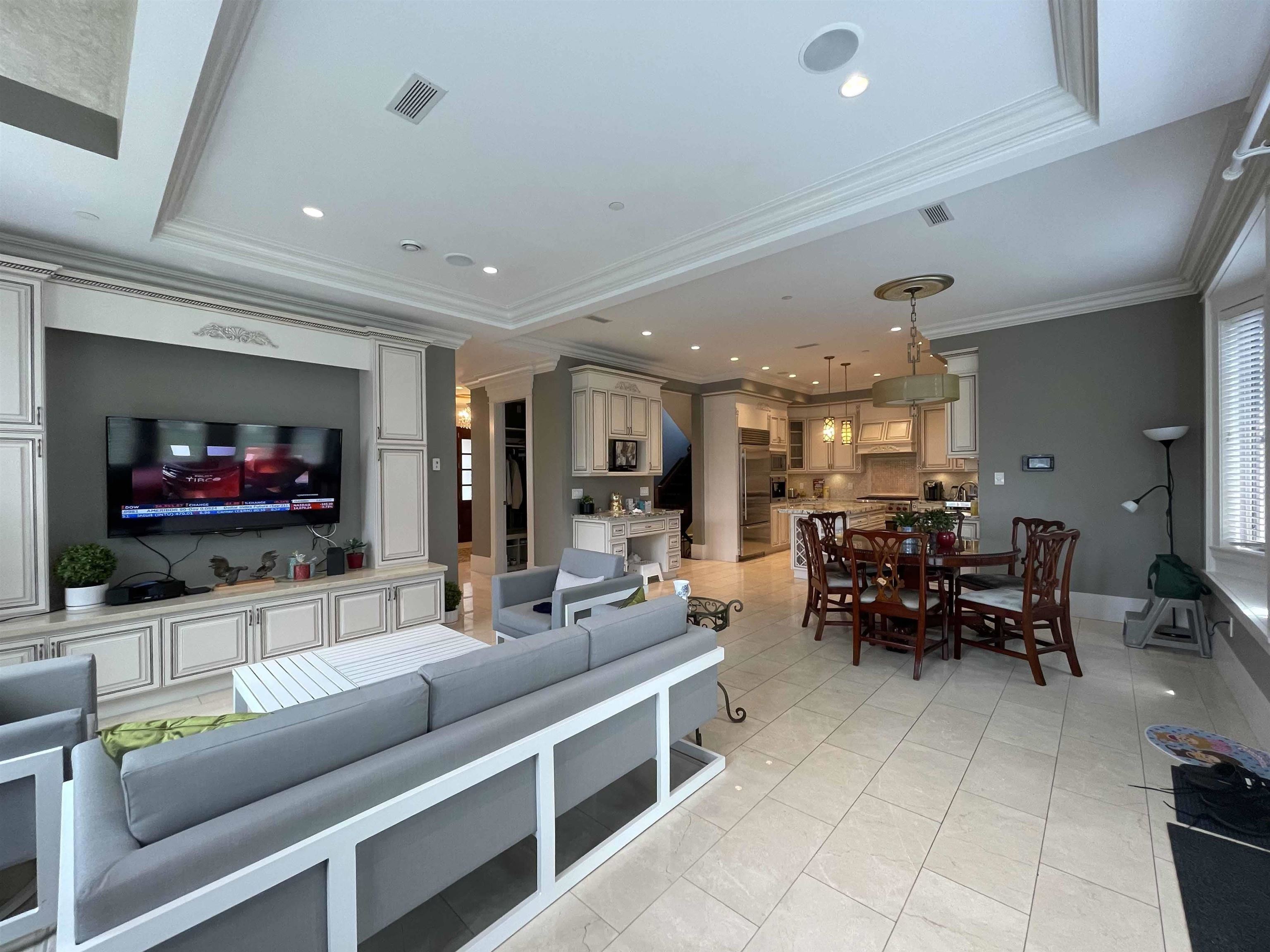 7586 Angus Drive, Vancouver, BC V6P 5K3