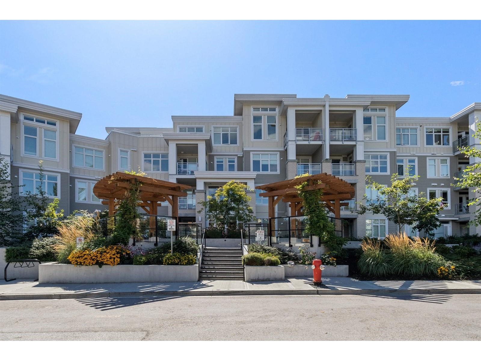 15436 31st Avenue #507, Surrey, BC V3Z 1H3