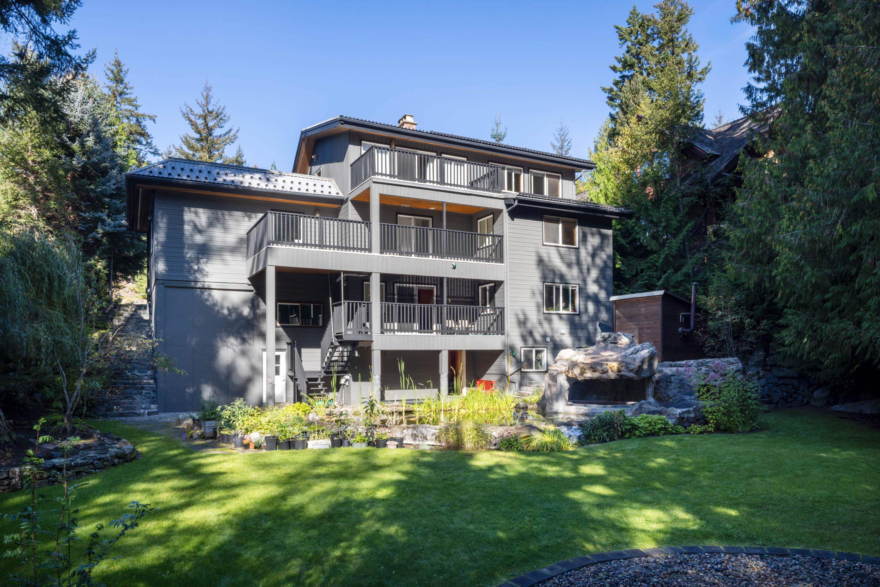 9548 Emerald Drive, Whistler, BC V8E 0G5