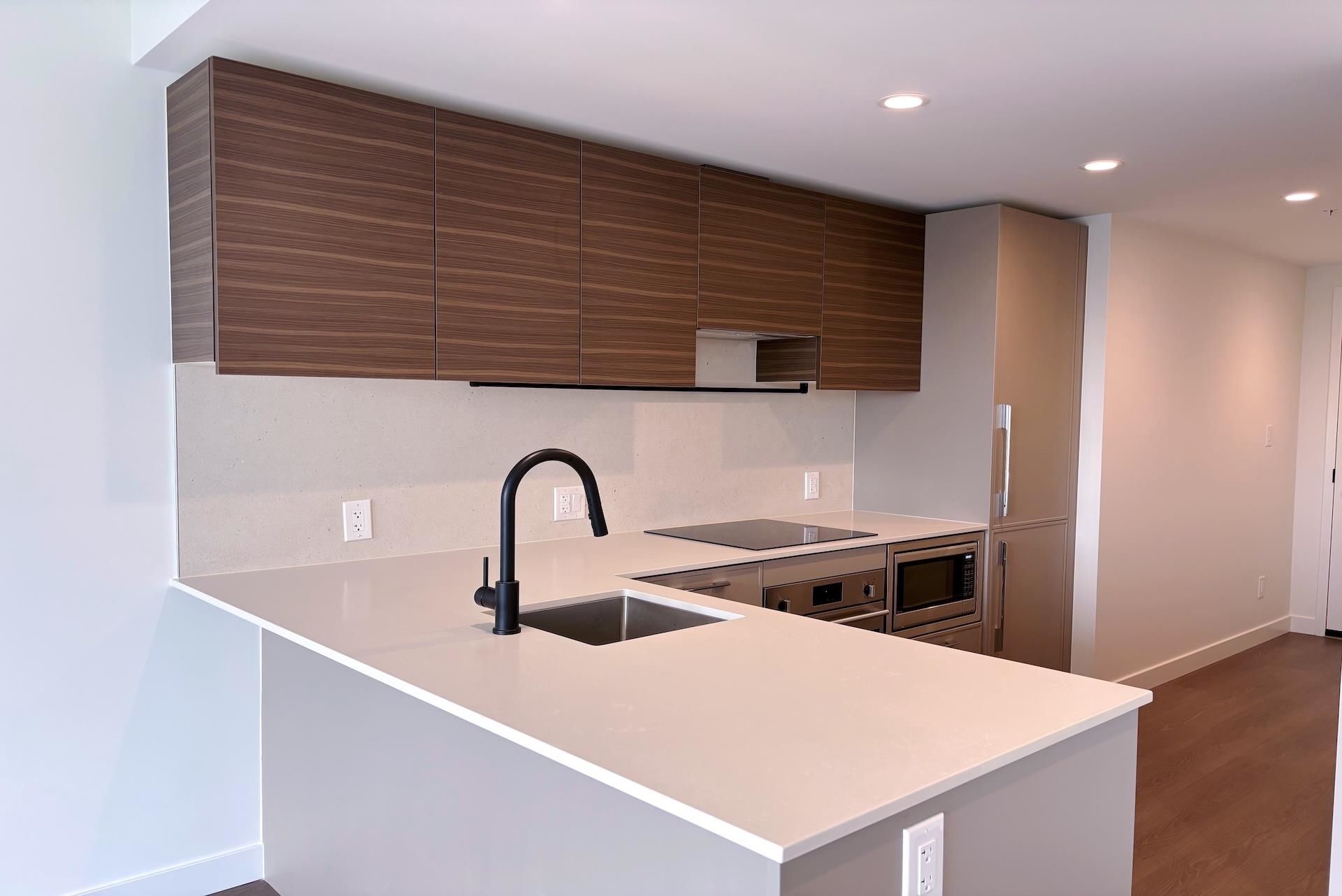 13745 George Jct #611, Surrey, BC V3T 0V8