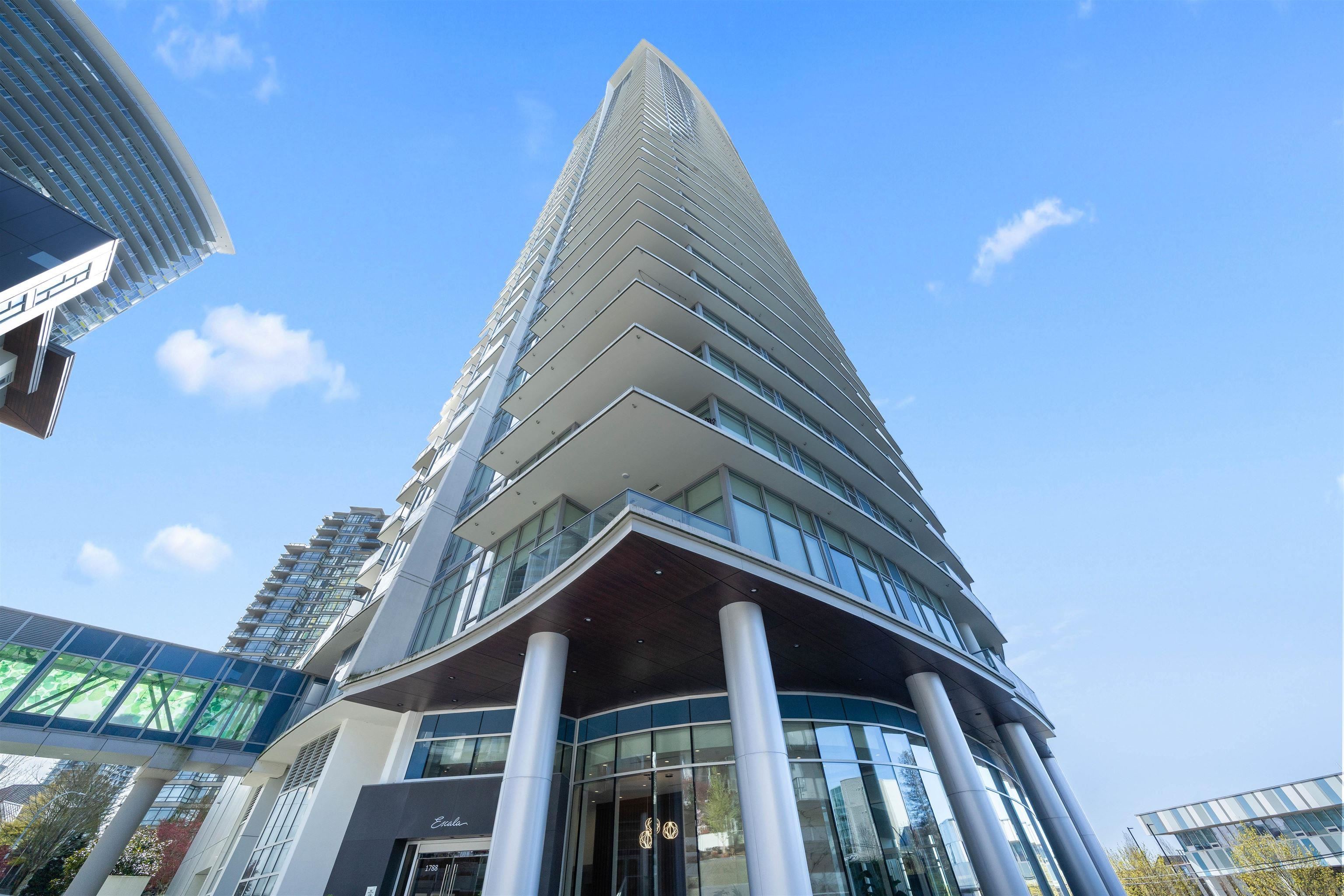 1788 Gilmore Avenue #3102, Burnaby, BC V5C 0L5