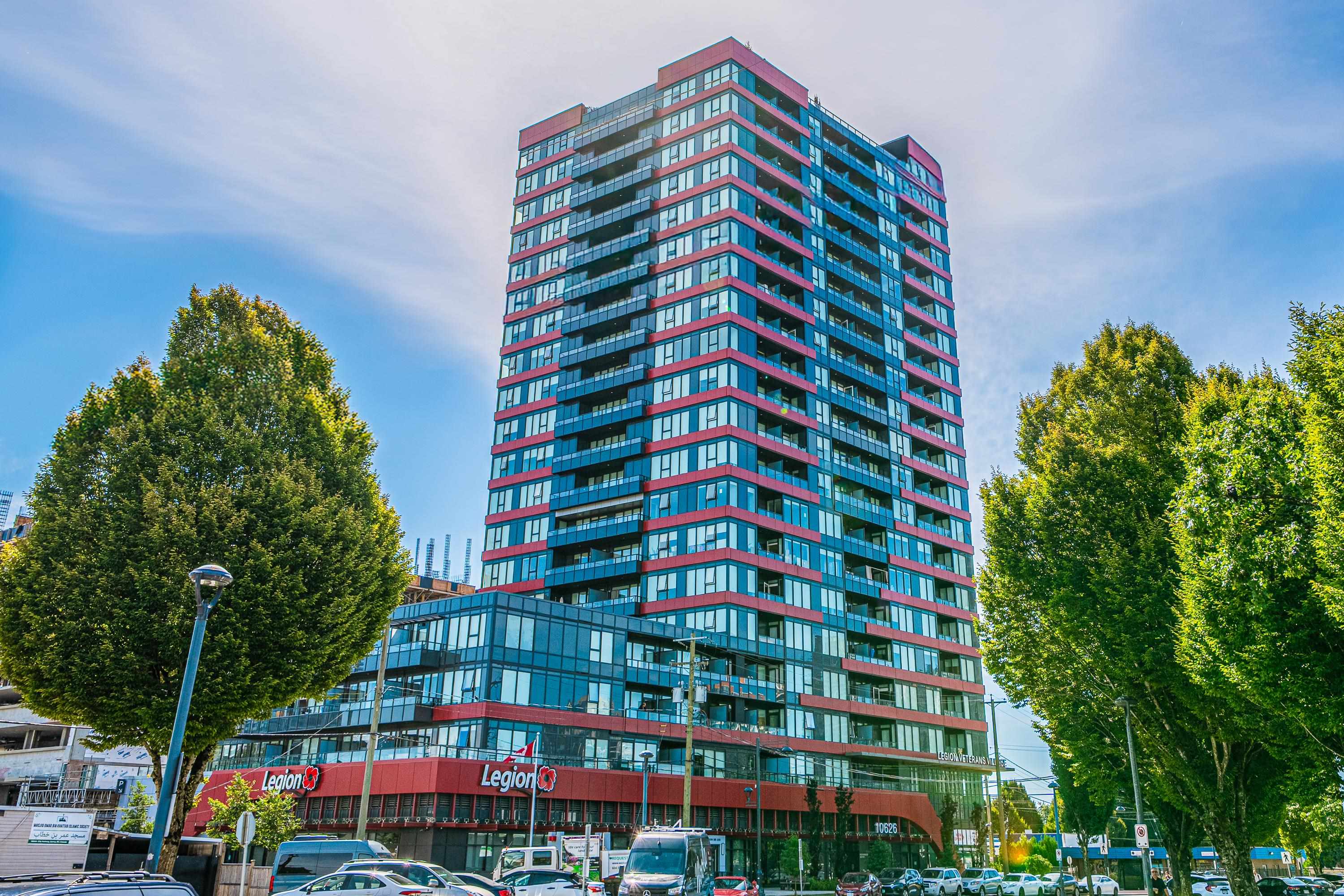 10626 City Parkway #1011, Surrey, BC V3T 0S3