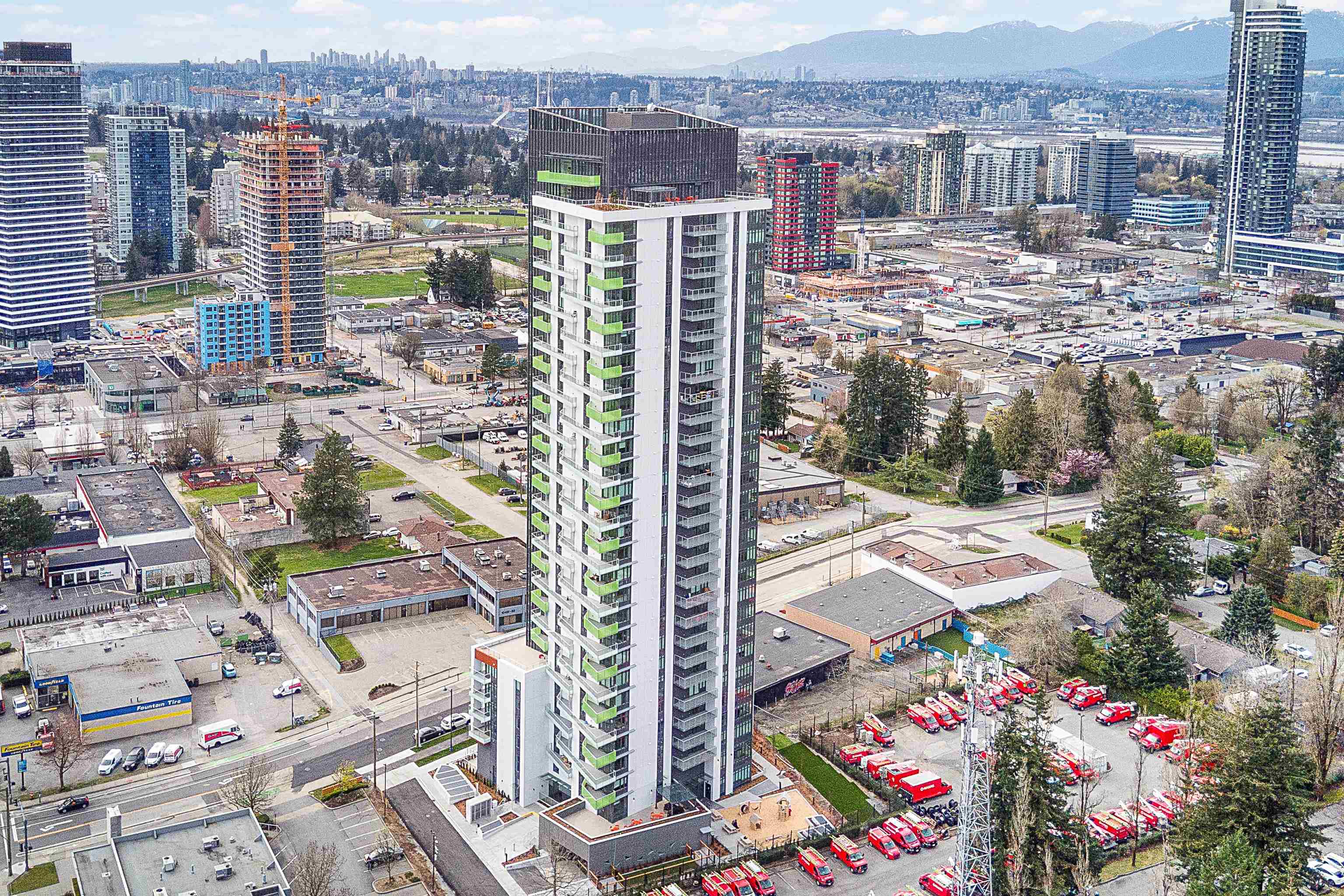 10428 Whalley Blvd #503, Surrey, BC V3T 0W2