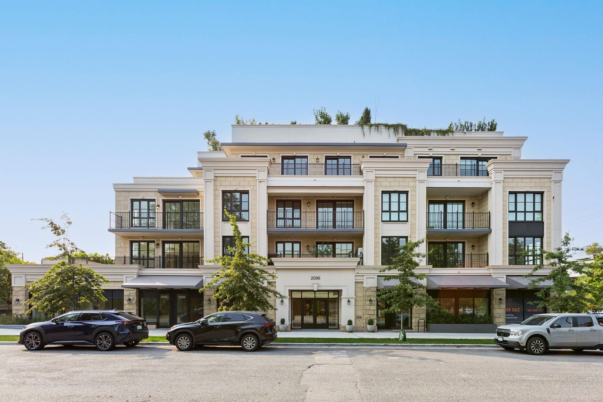 2096 W 47th Ave #304, Vancouver, BC V6M 0E5