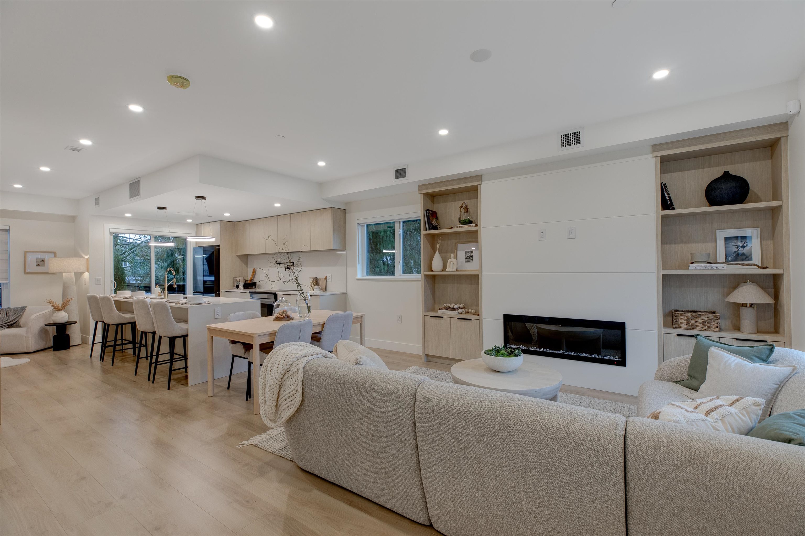 339 Keary Street #2, New Westminster, BC V3L 3L2