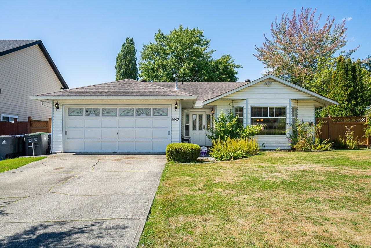 141a Street, Surrey, BC V3W 9N8