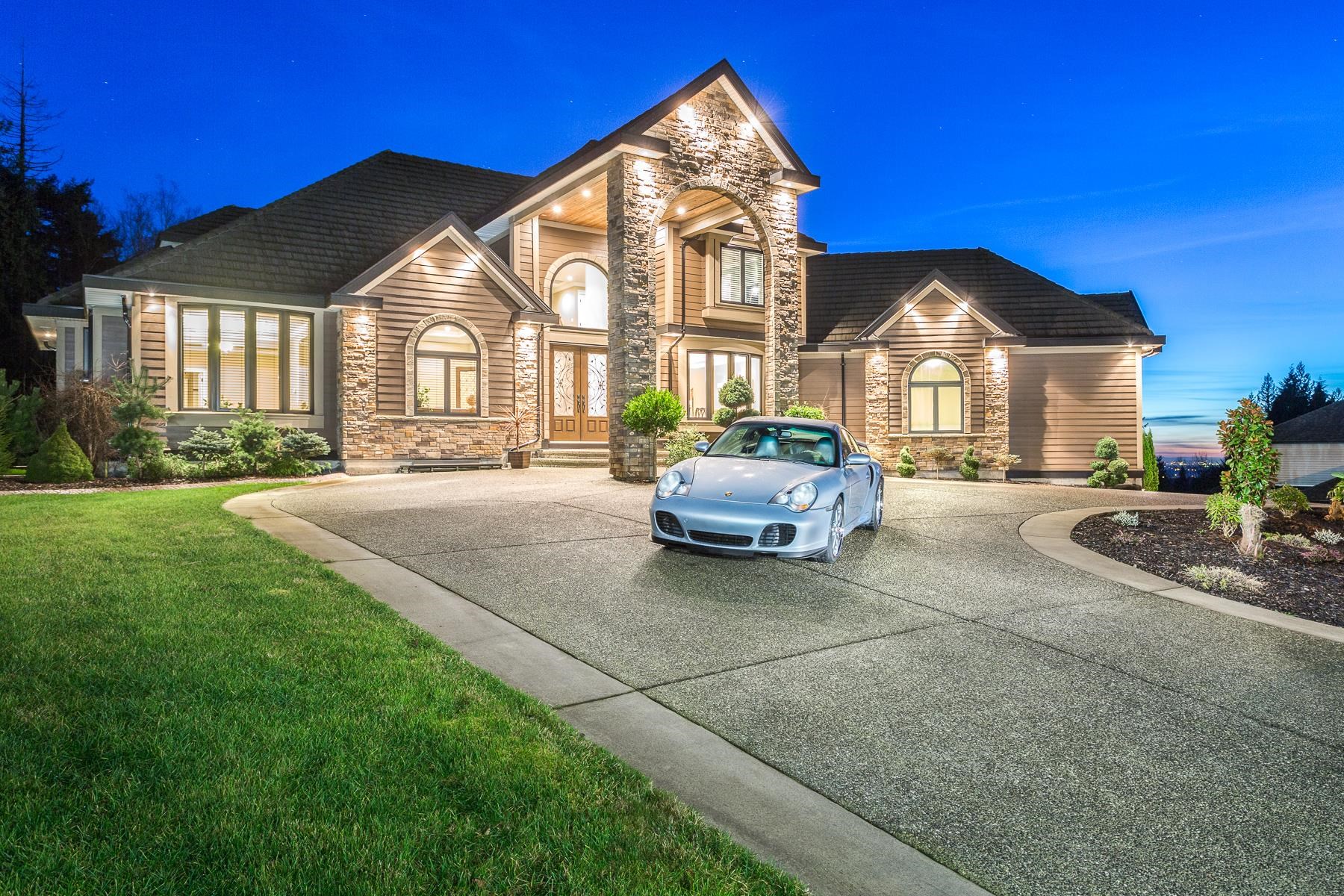 124 Avenue, Maple Ridge, BC V2W 0E2