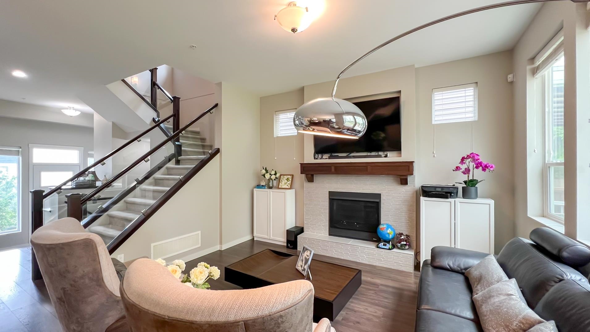 112b Avenue, Maple Ridge, BC V2W 1H5