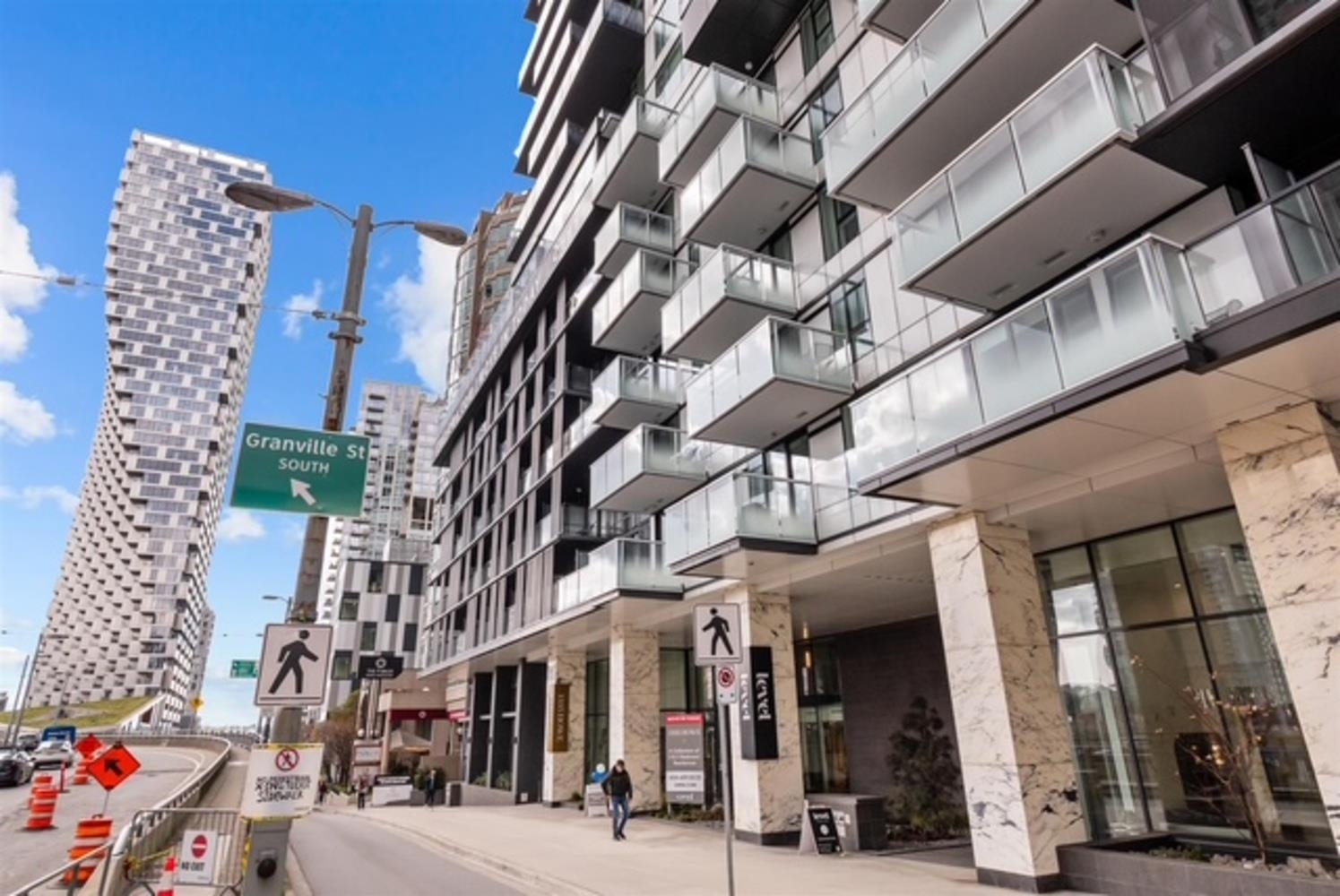 1335 Howe St #2501, Vancouver, BC V6Z 0H1