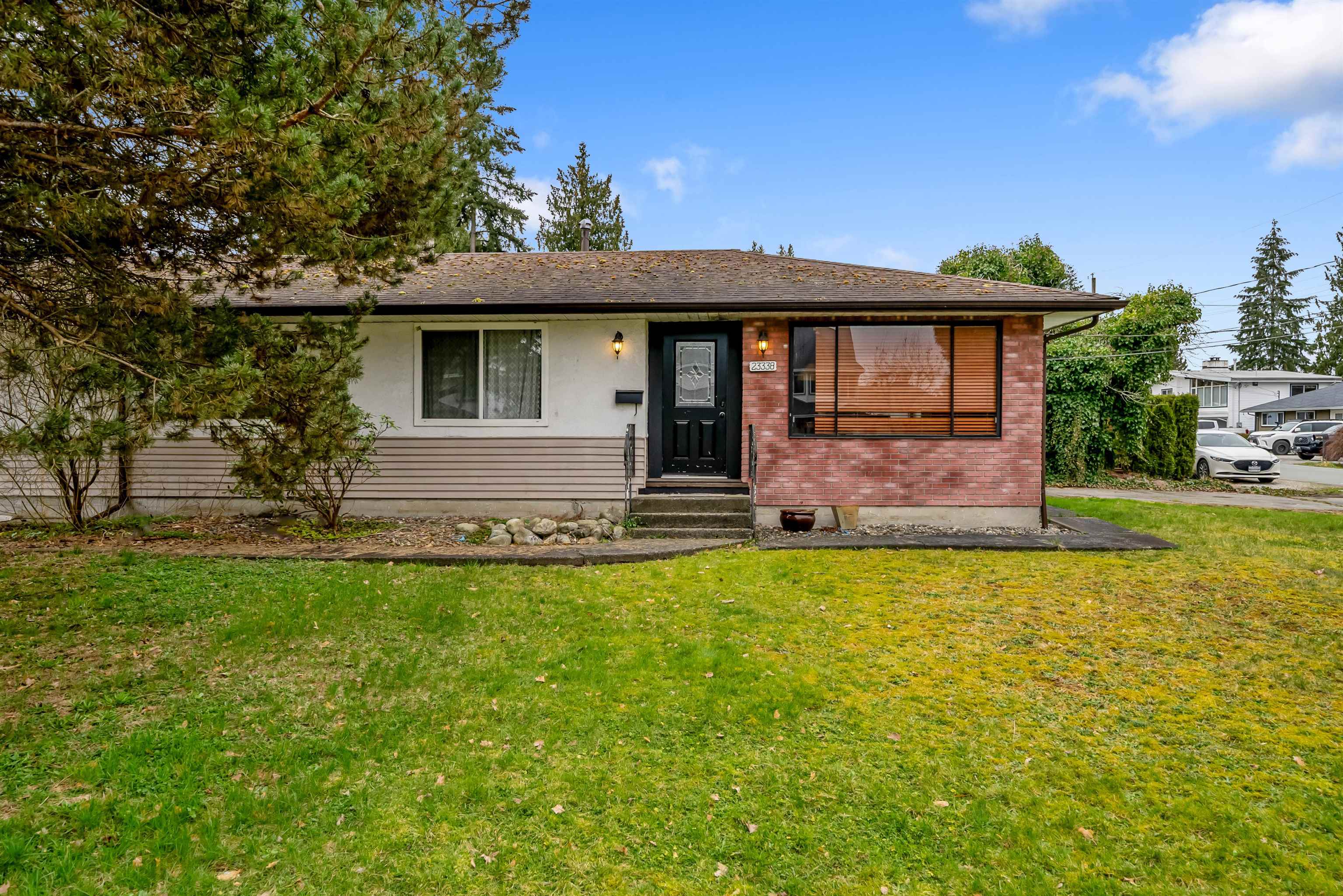 122nd Avenue, Maple Ridge, BC V2X 3Y7