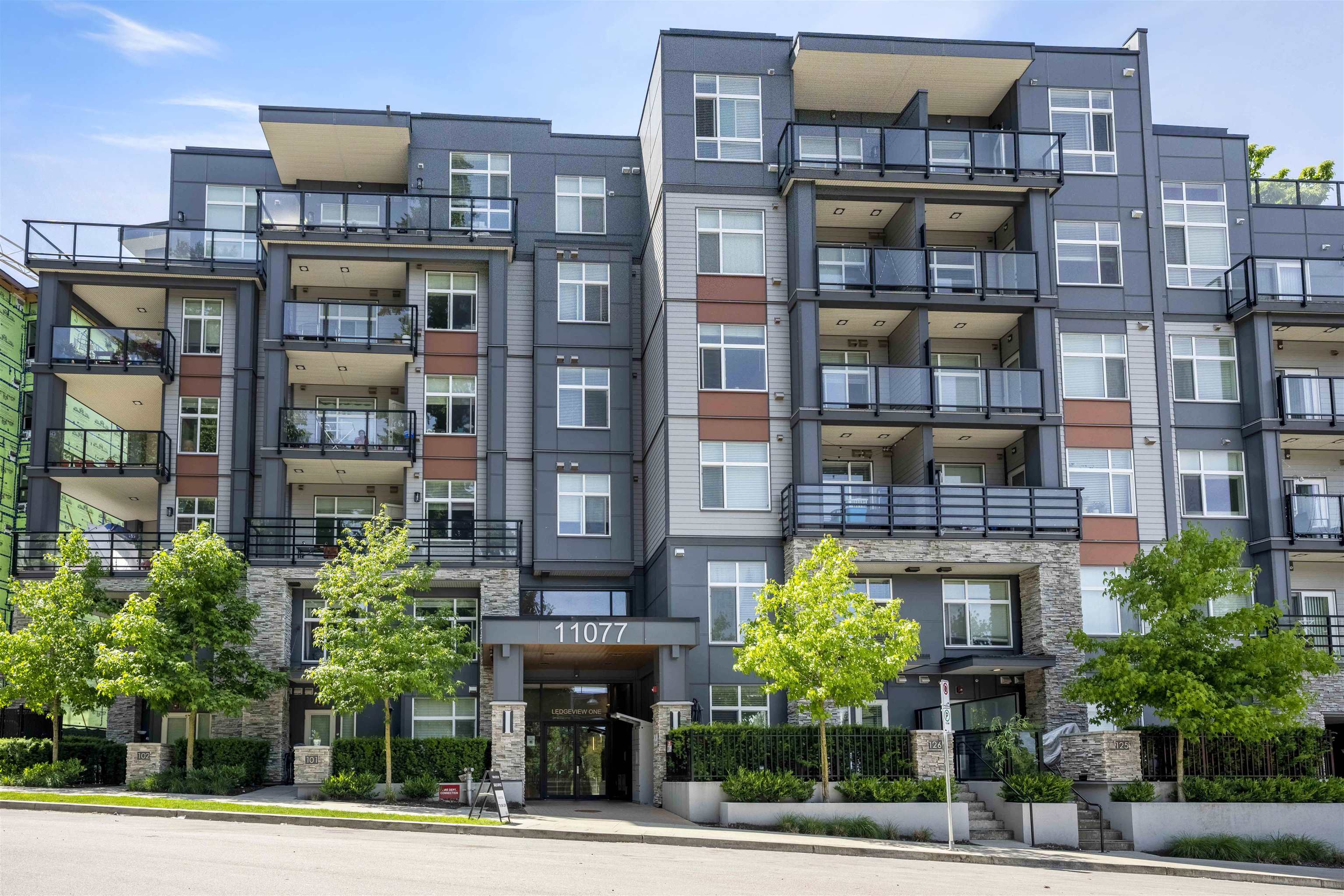 11077 Ravine Road #402, Surrey, BC V3T 5S2