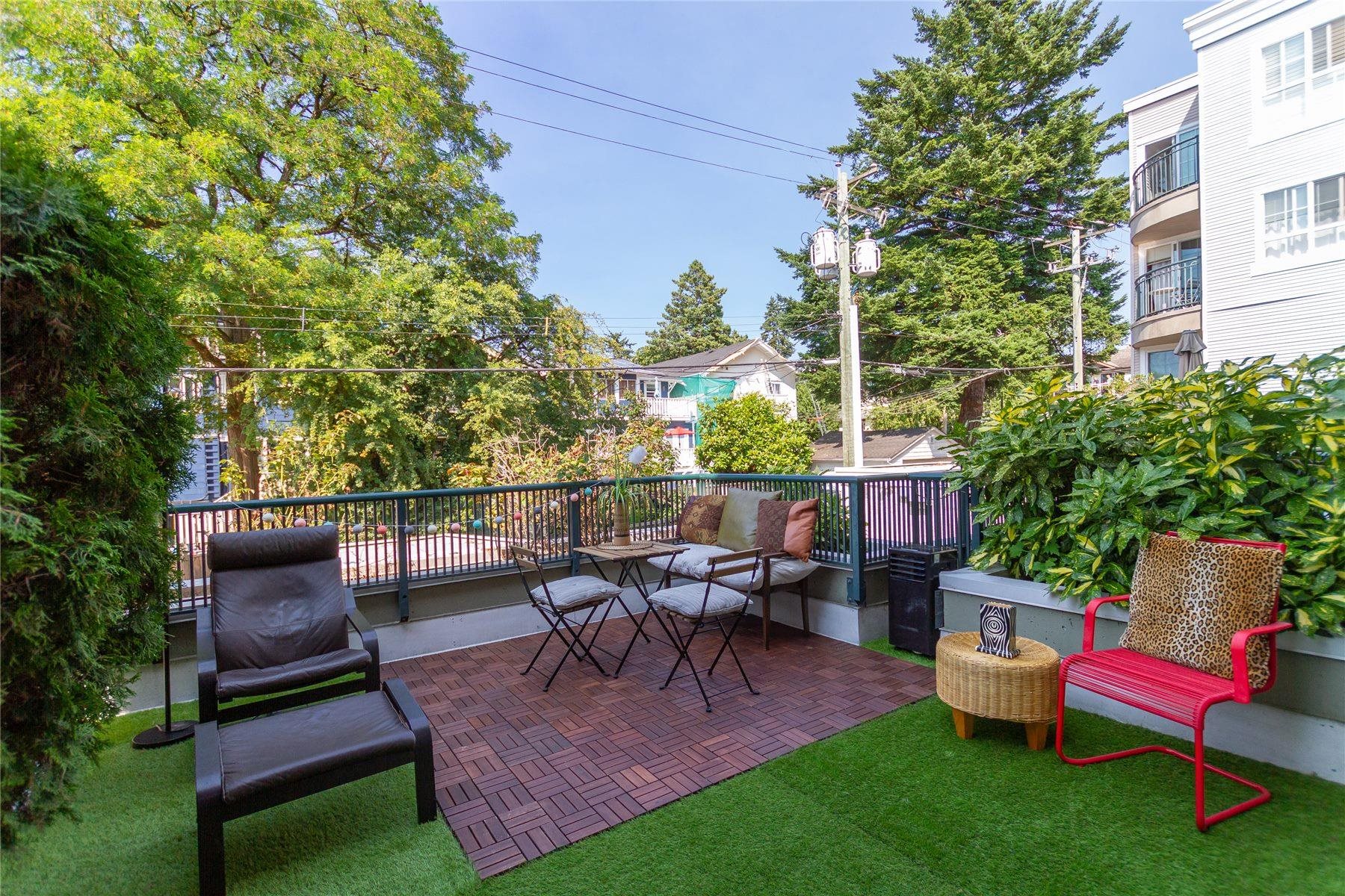 1989 Dunbar Street #210, Vancouver, BC V6R 4R5