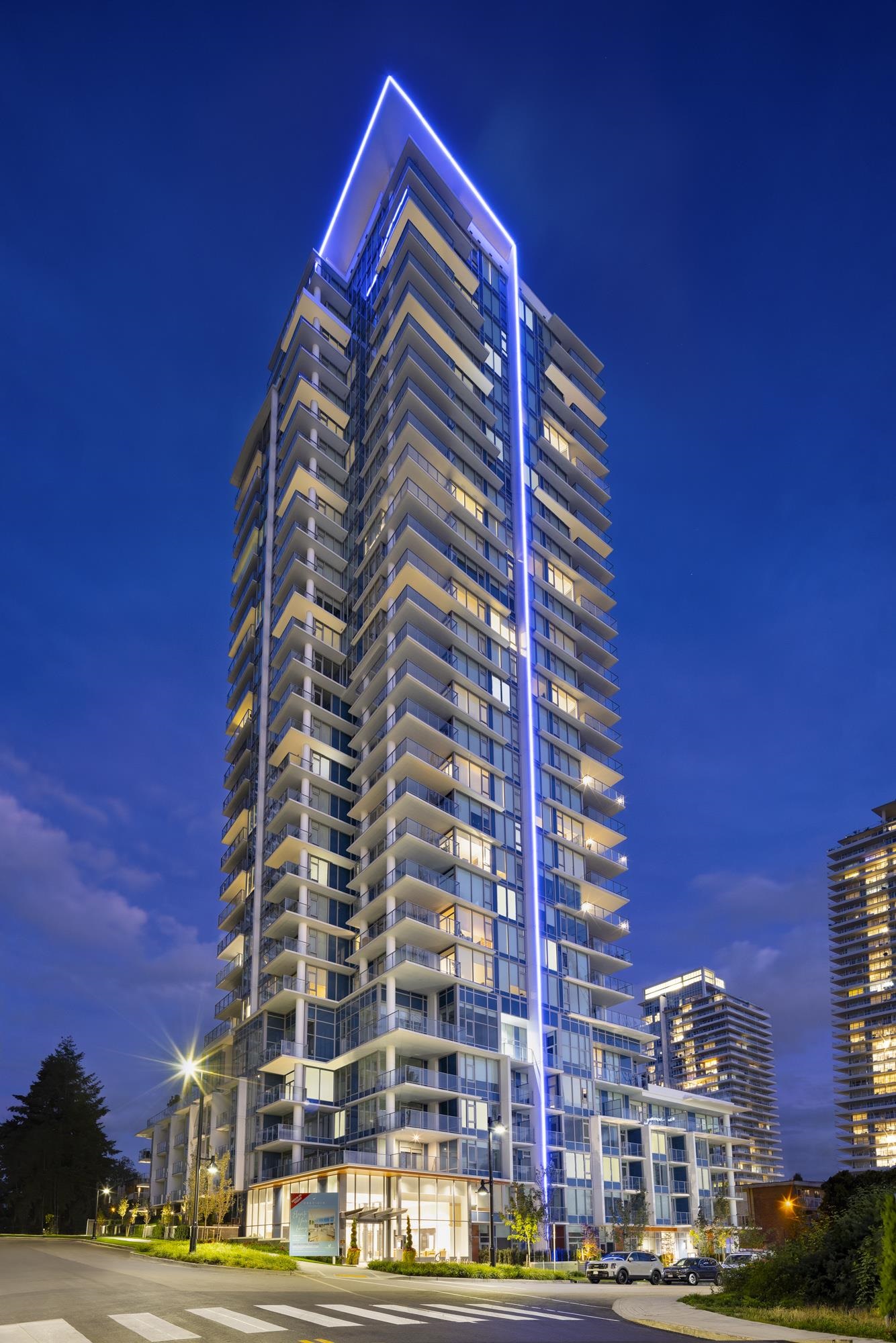 699 Whiting Way #702, Coquitlam, BC V3J 0N7