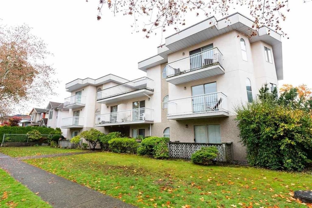 458 East 44th Avenue #303, Vancouver, BC V5W 1W3
