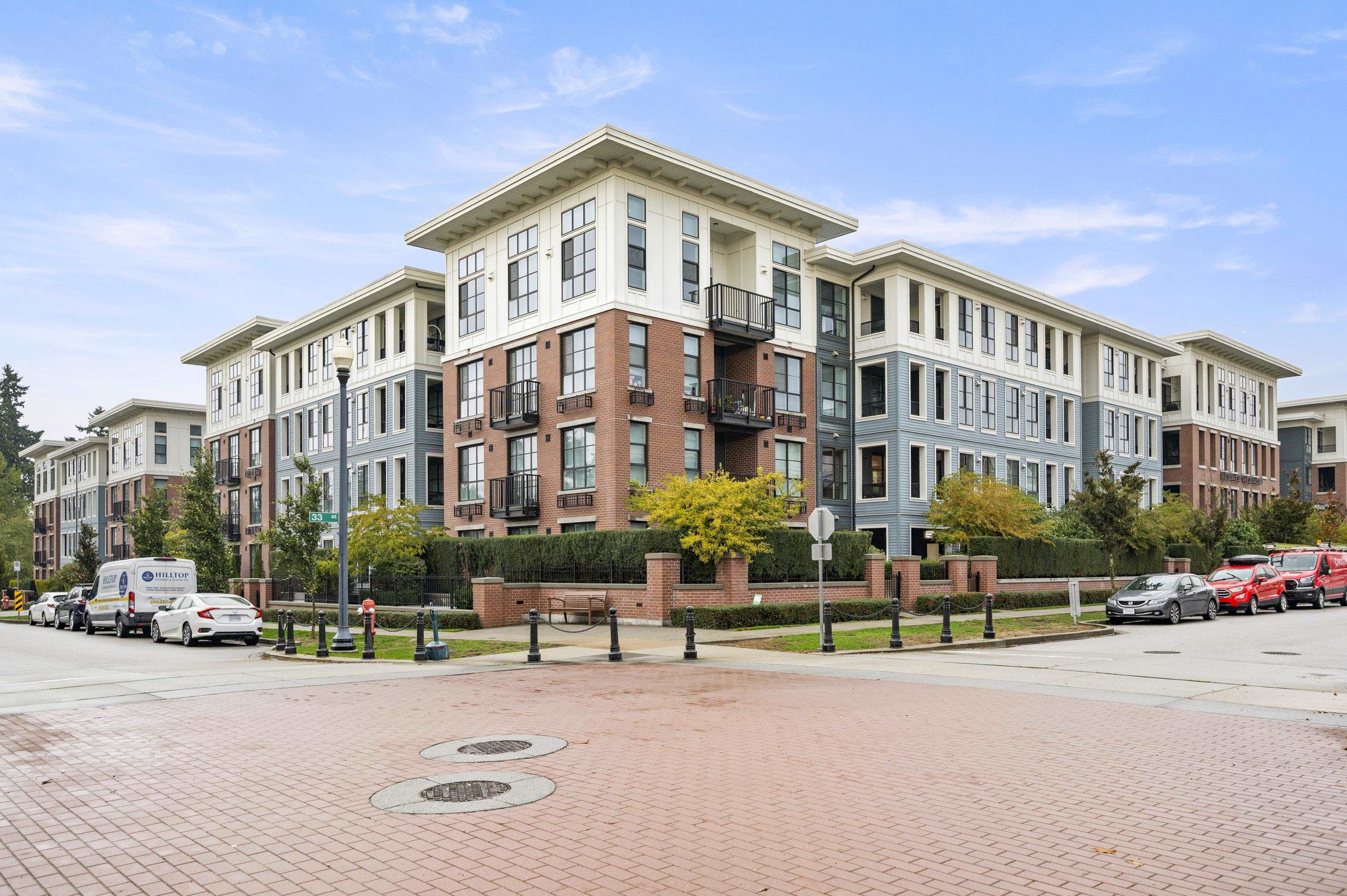 15137 33 Ave #212, White Rock, BC V3Y 0Y5