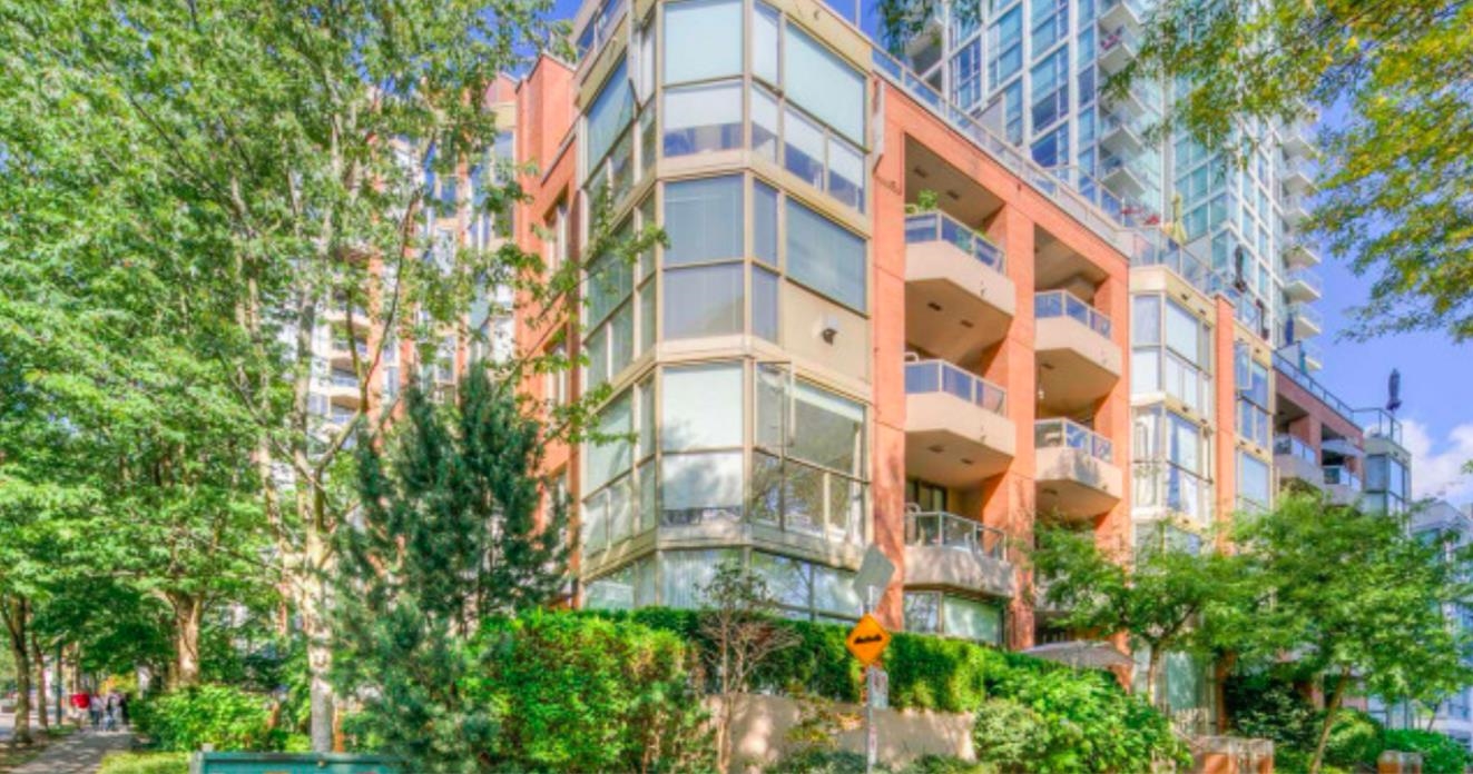 1488 Hornby Street #303, Vancouver, BC V6Z 1X3