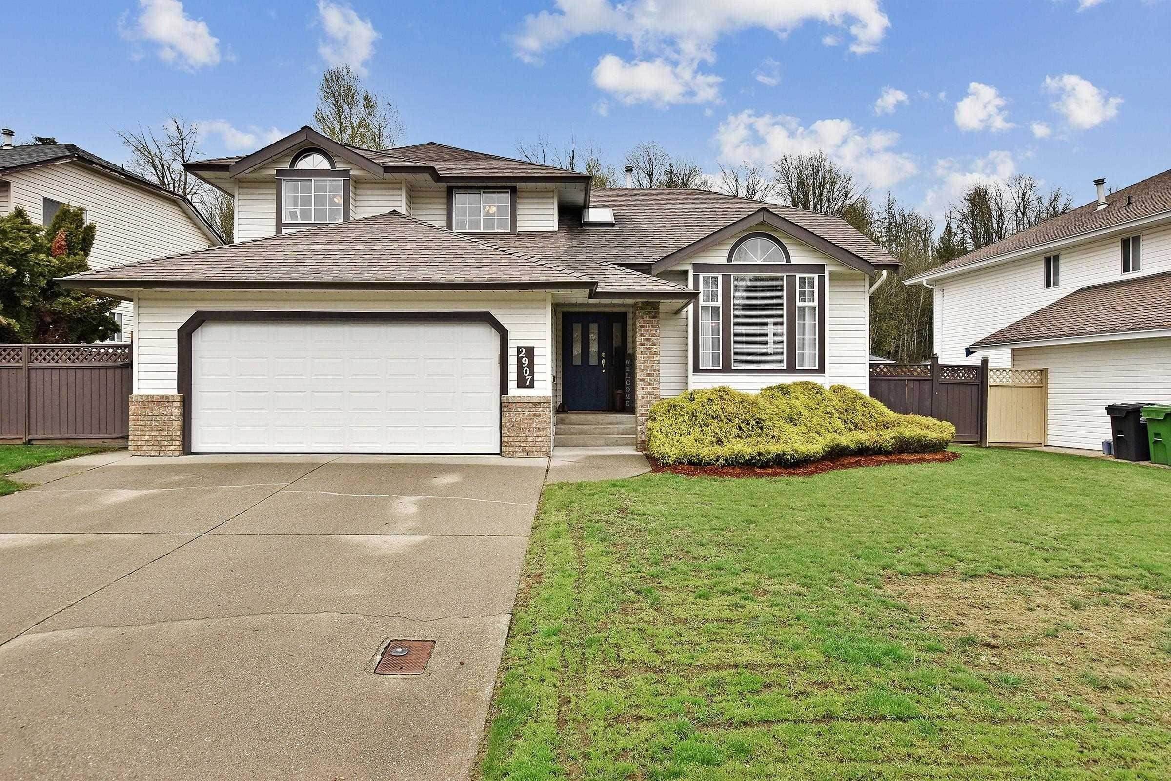 2907 Crossley Drive, Abbotsford, BC V2T 5H1