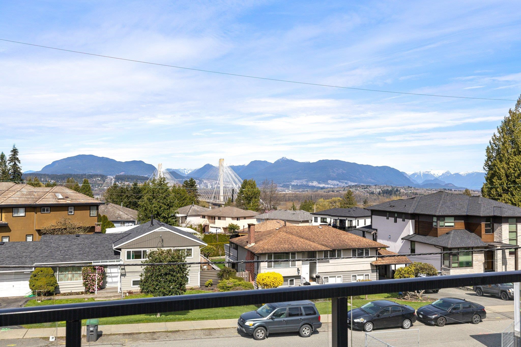 111a Avenue, Surrey, BC V3R 2E1